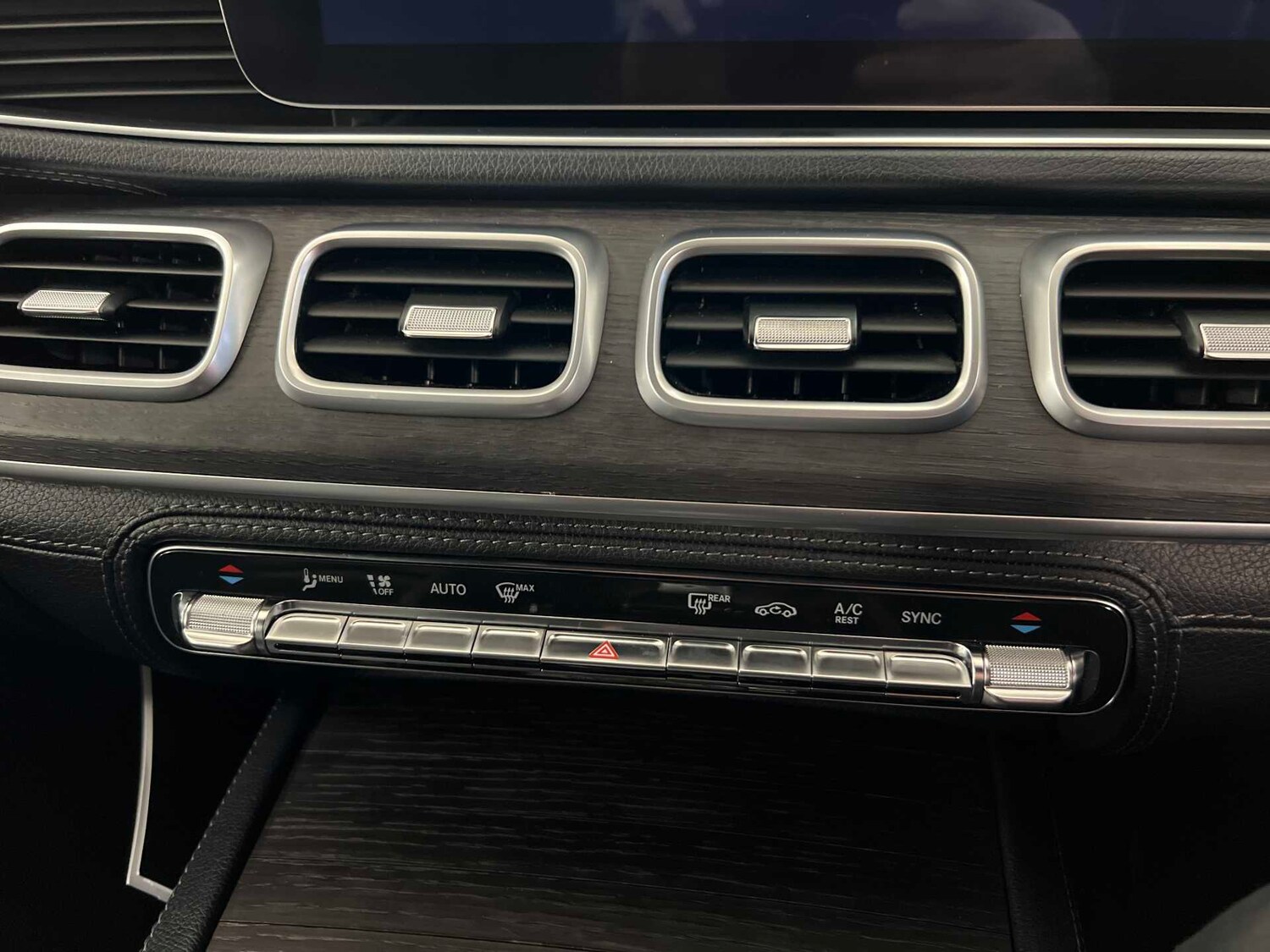 Used Mercedes-Benz GLE 2020 for sale - 77727026: Photo 23