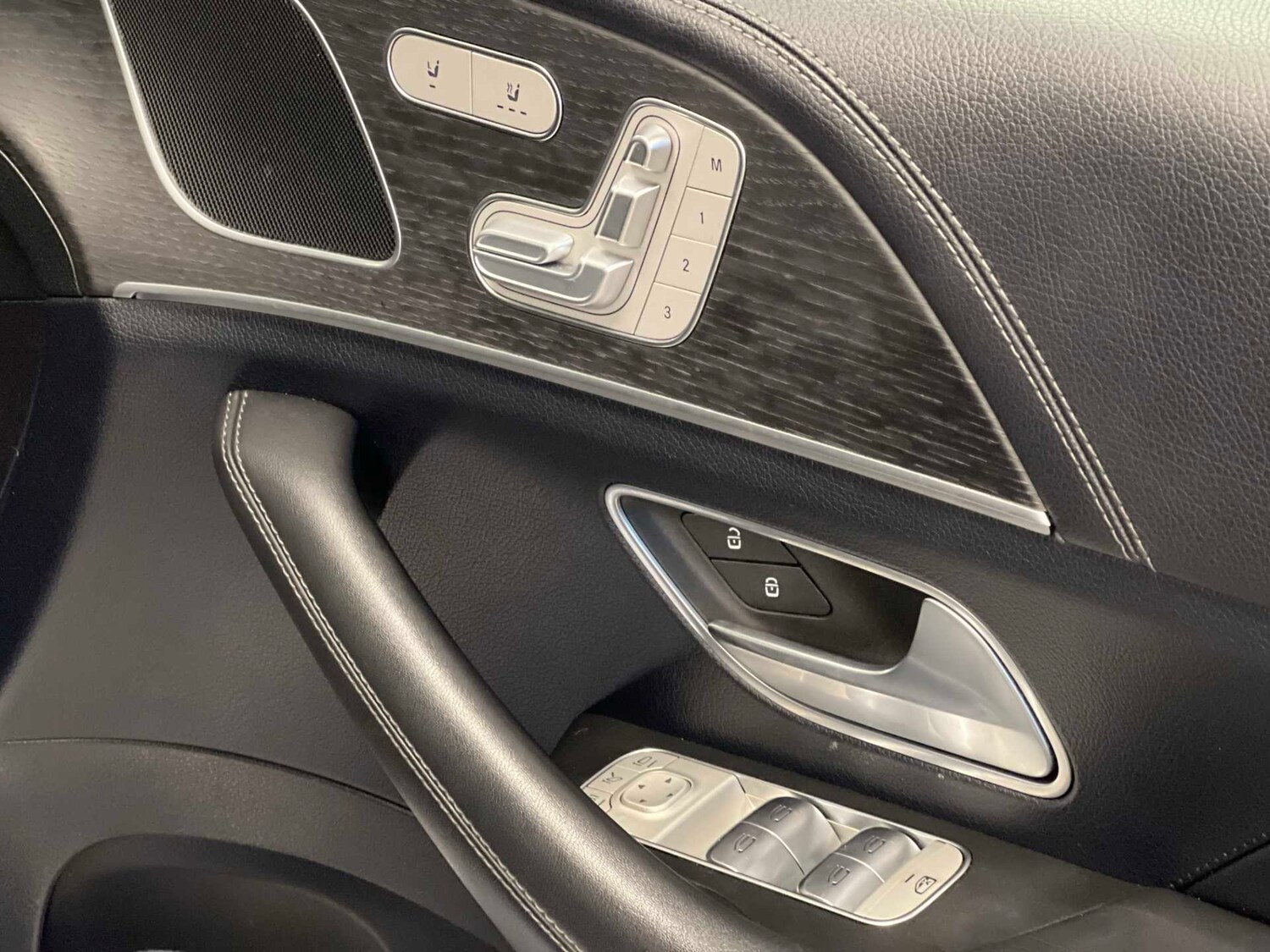 Used Mercedes-Benz GLE 2020 for sale - 77727026: Photo 32