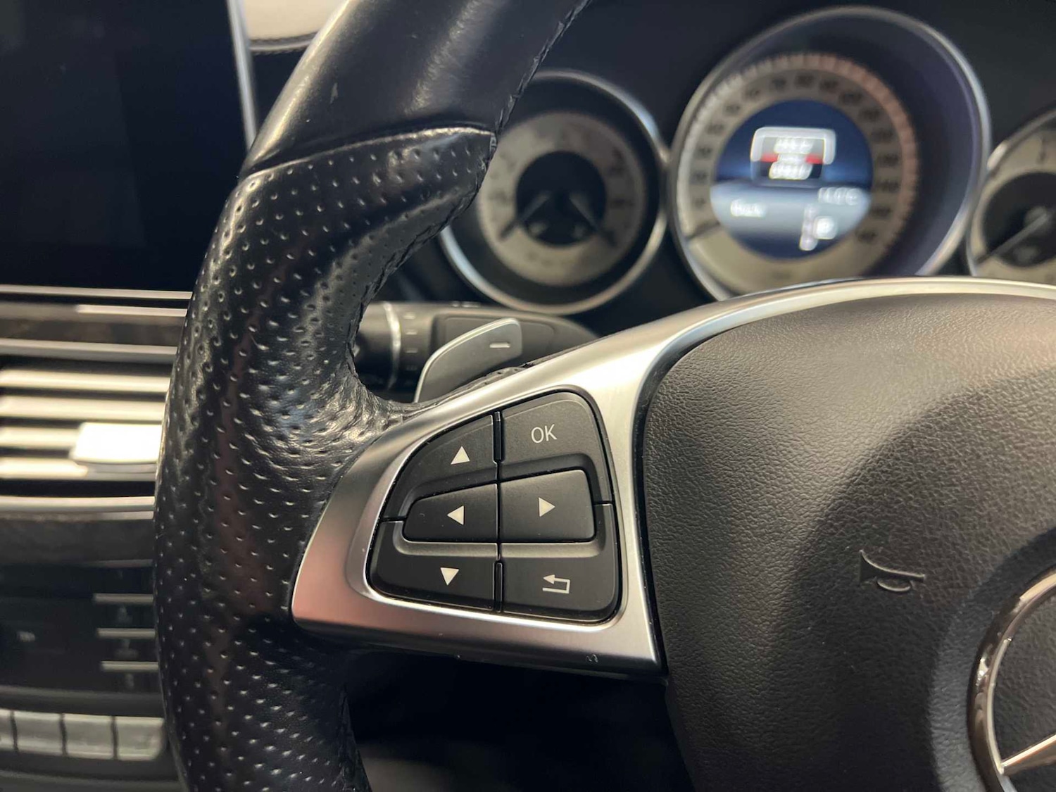 Used Mercedes-Benz CLS 2017 for sale - 76978915: Photo 16