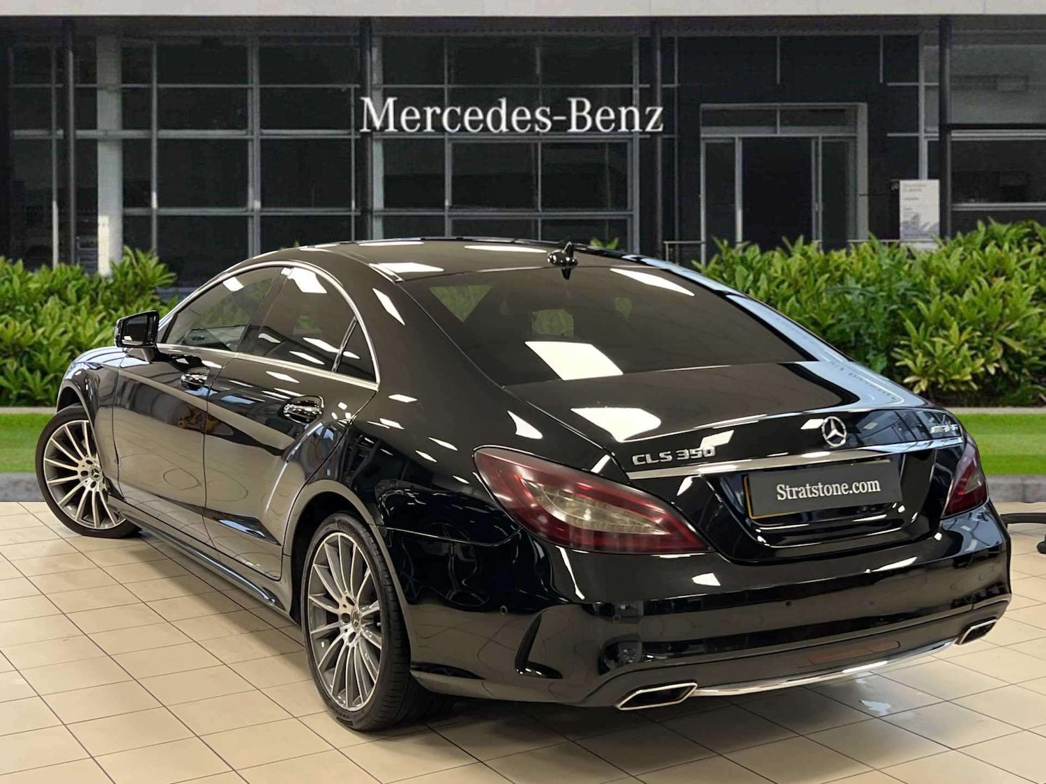 Used Mercedes-Benz CLS 2017 for sale - 76978915: Photo 2