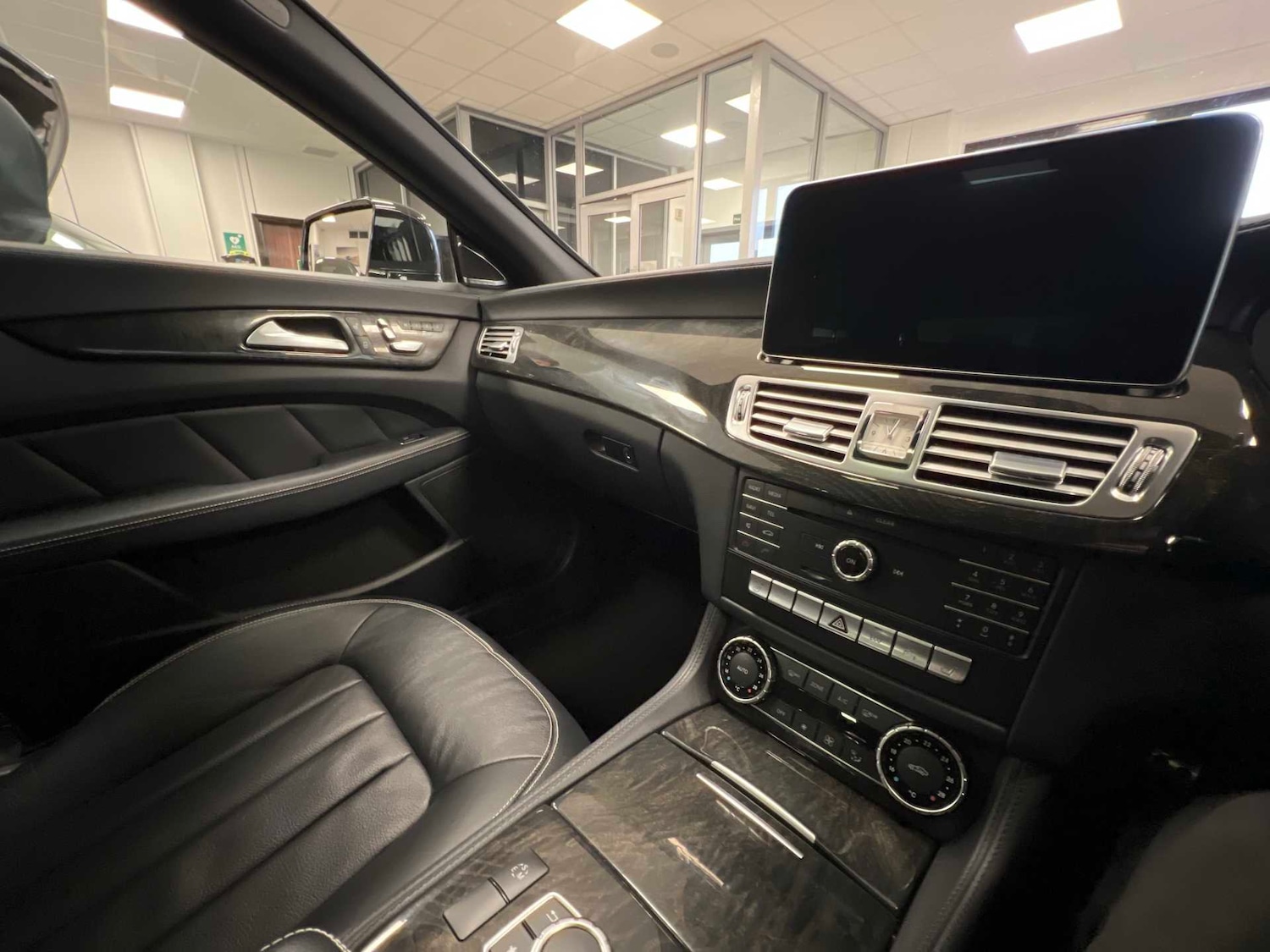 Used Mercedes-Benz CLS 2017 for sale - 76978915: Photo 20