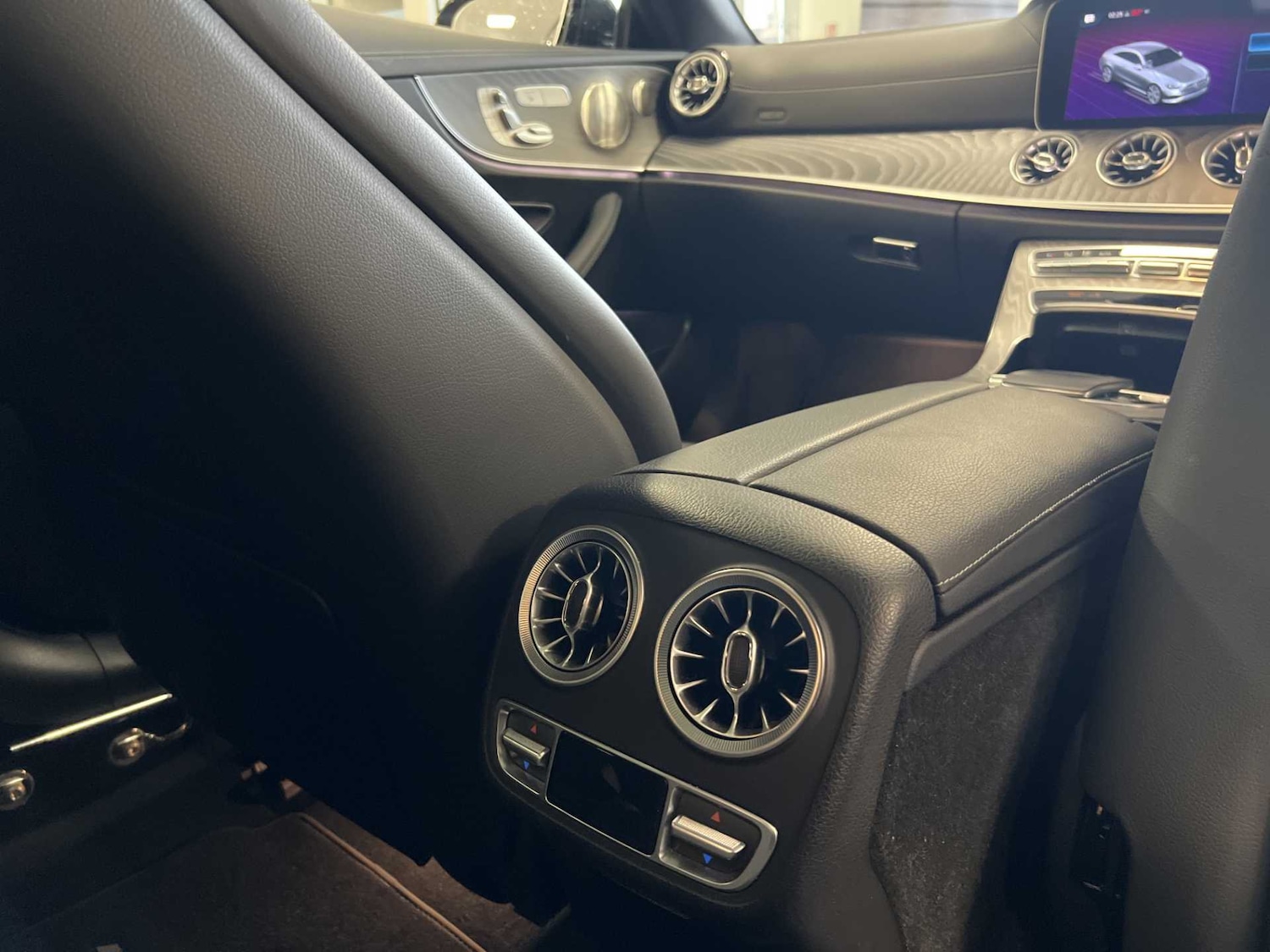 Used Mercedes-Benz E-Class 2022 for sale - 76125669: Photo 33