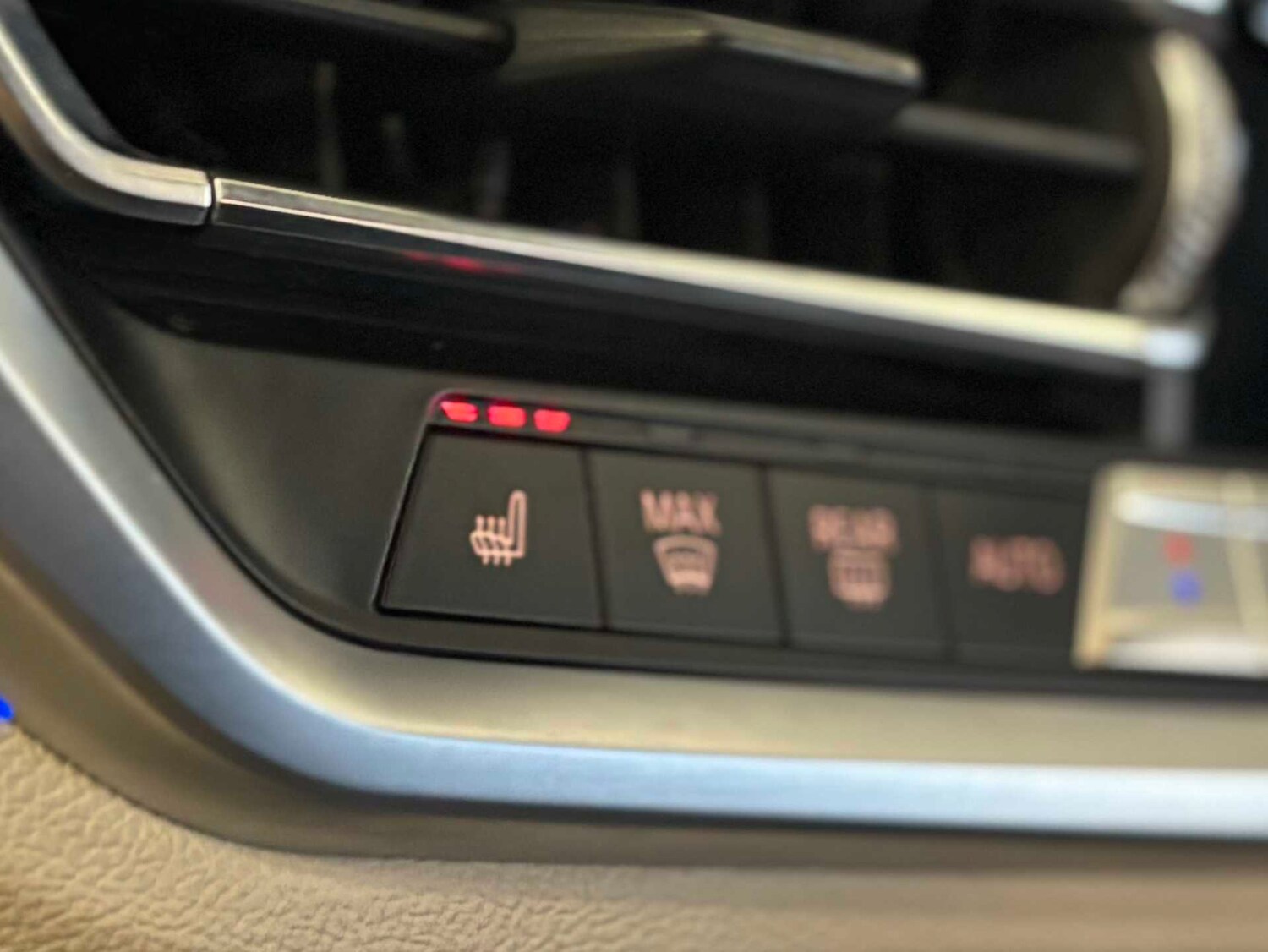 Used BMW 3 Series 2019 for sale - 77810878: Photo 9