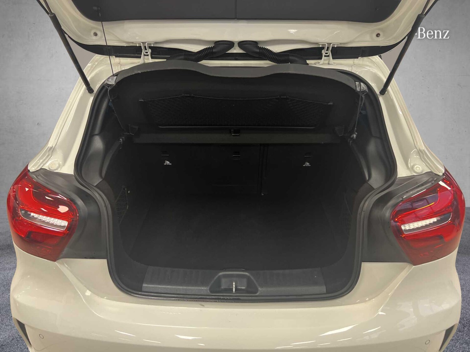 Used Mercedes-Benz A-Class 2016 for sale - 77638470: Photo 8