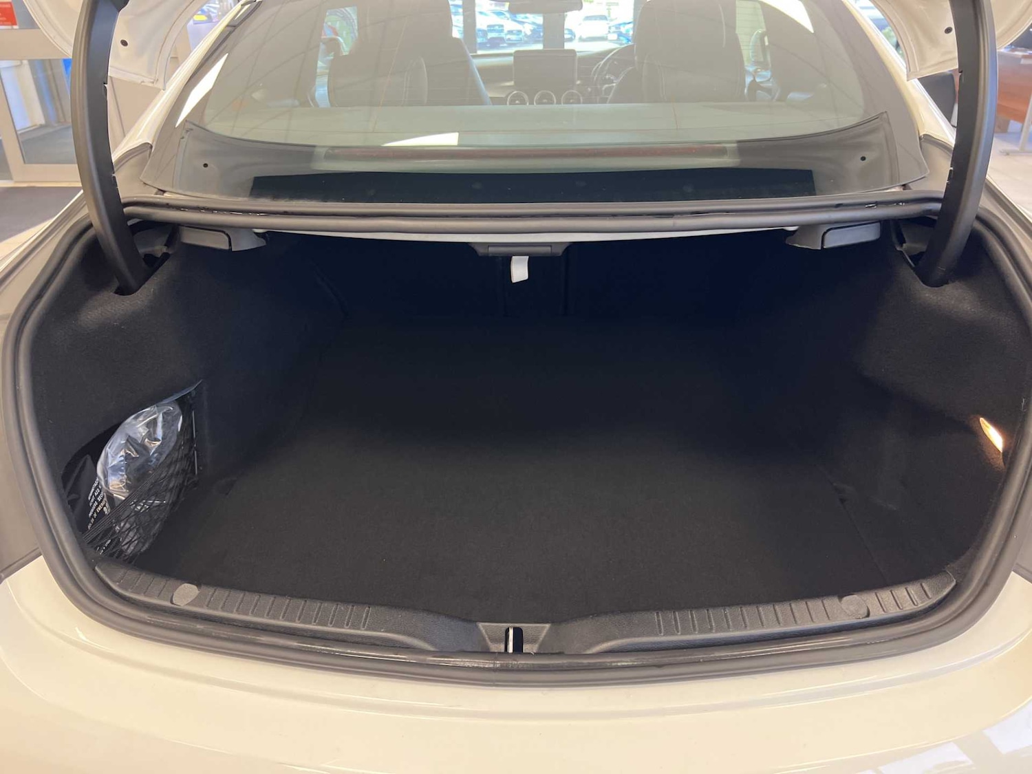 Used Mercedes-Benz C-Class 2018 for sale - 76034776: Photo 33