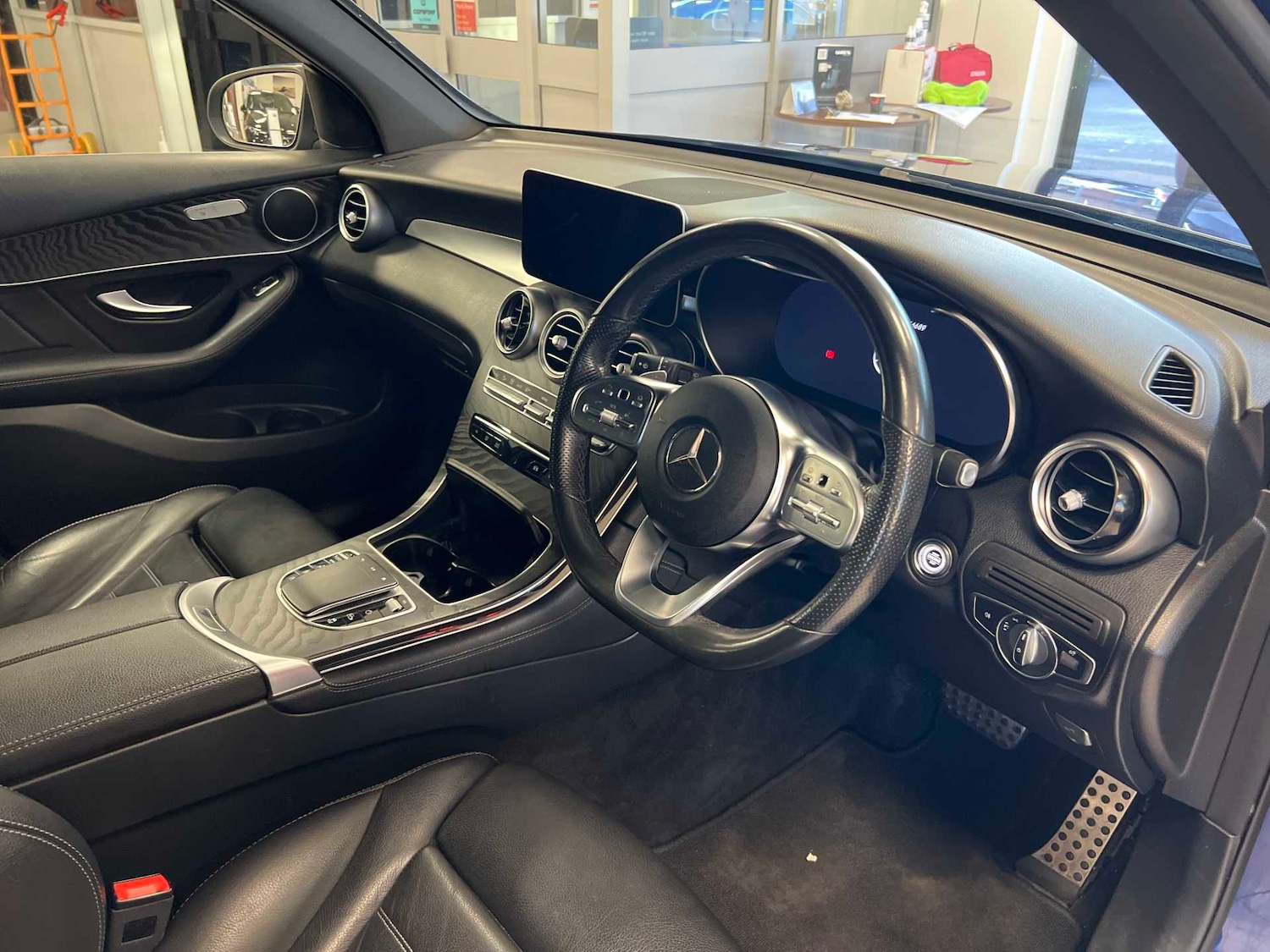 Used Mercedes-Benz GLC 2019 for sale - 76718229: Photo 14