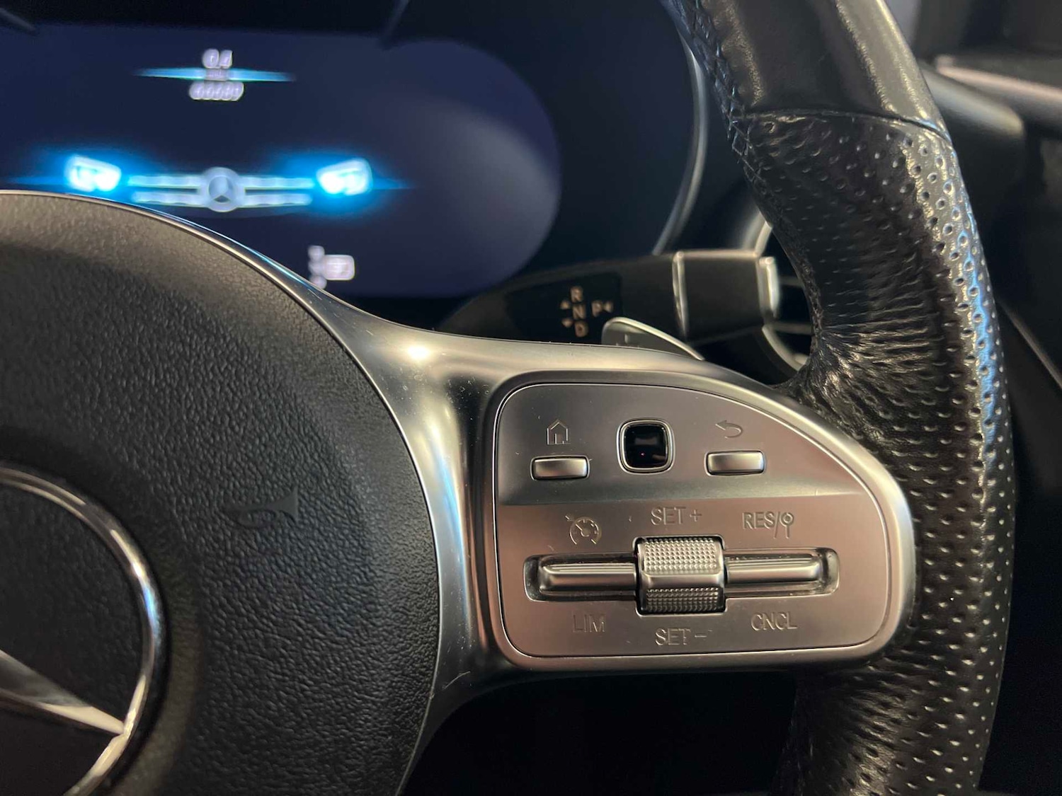 Used Mercedes-Benz GLC 2019 for sale - 76718229: Photo 19