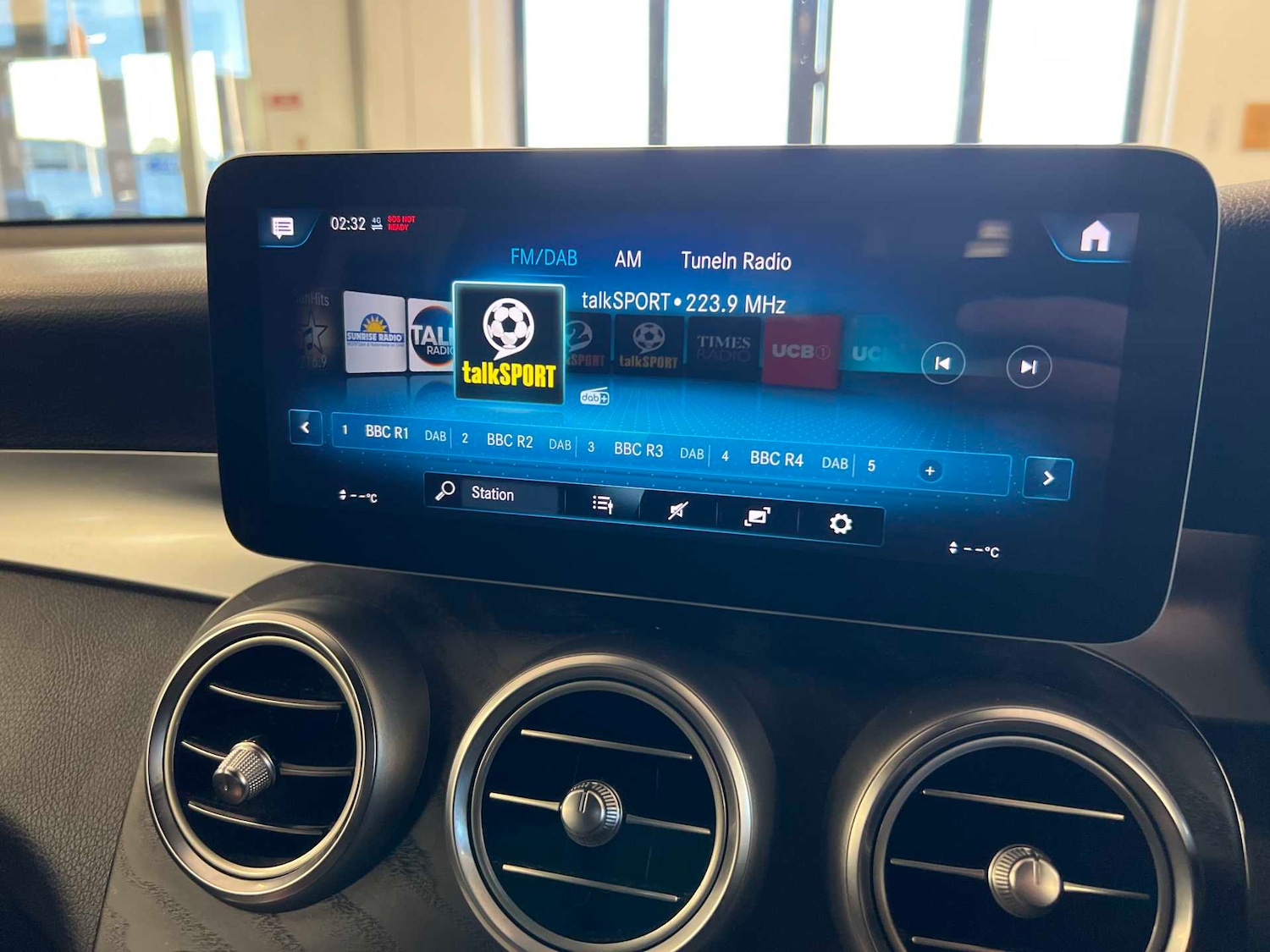 Used Mercedes-Benz GLC 2019 for sale - 76718229: Photo 30