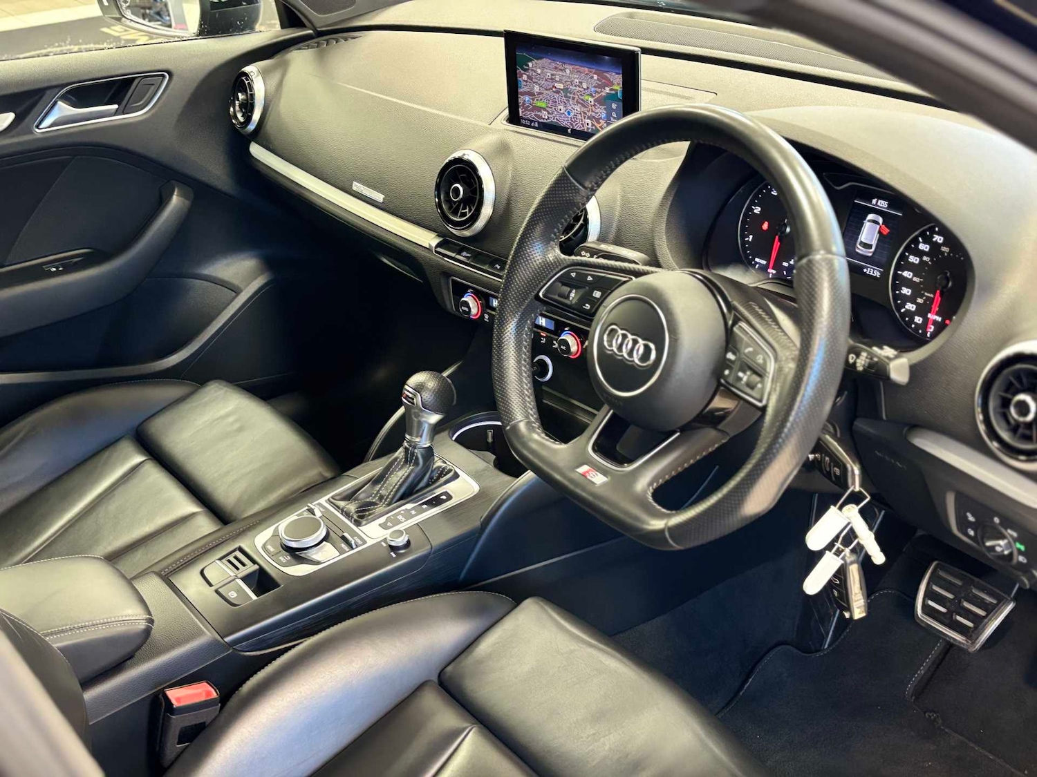 Used Audi A3 2017 for sale - 77135000: Photo 10