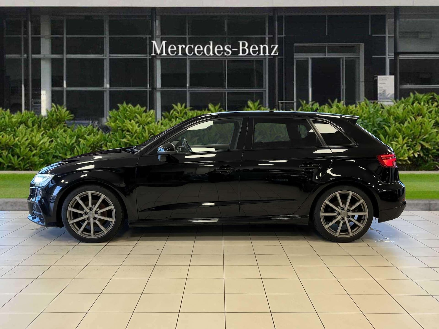 Used Audi A3 2017 for sale - 77135000: Photo 3