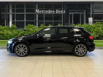 Used Audi A3 2017 for sale - 77135000: Photo