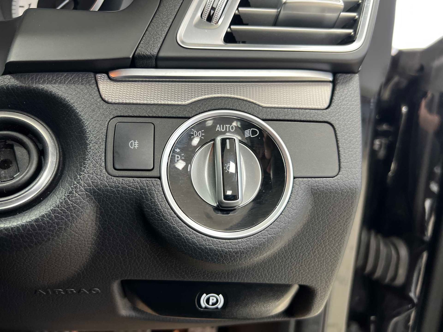 Used Mercedes-Benz E Class 2014 for sale - 77772159: Photo 28