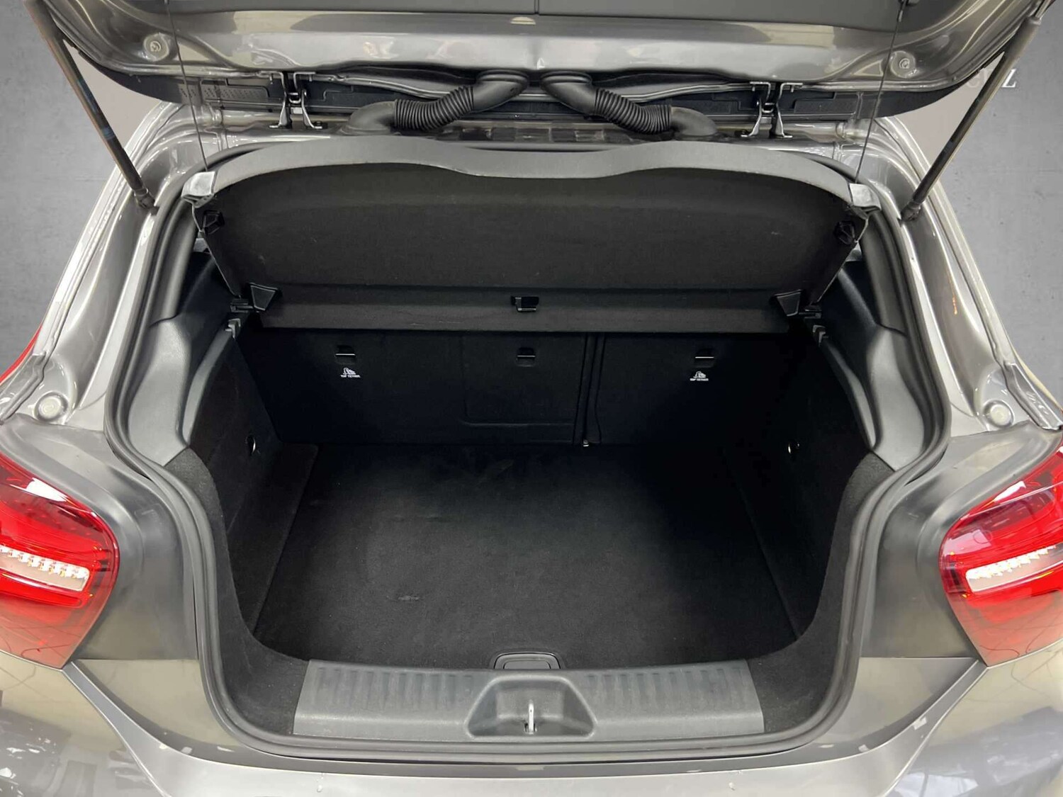 Used Mercedes-Benz A-Class 2018 for sale - 77943007: Photo 12