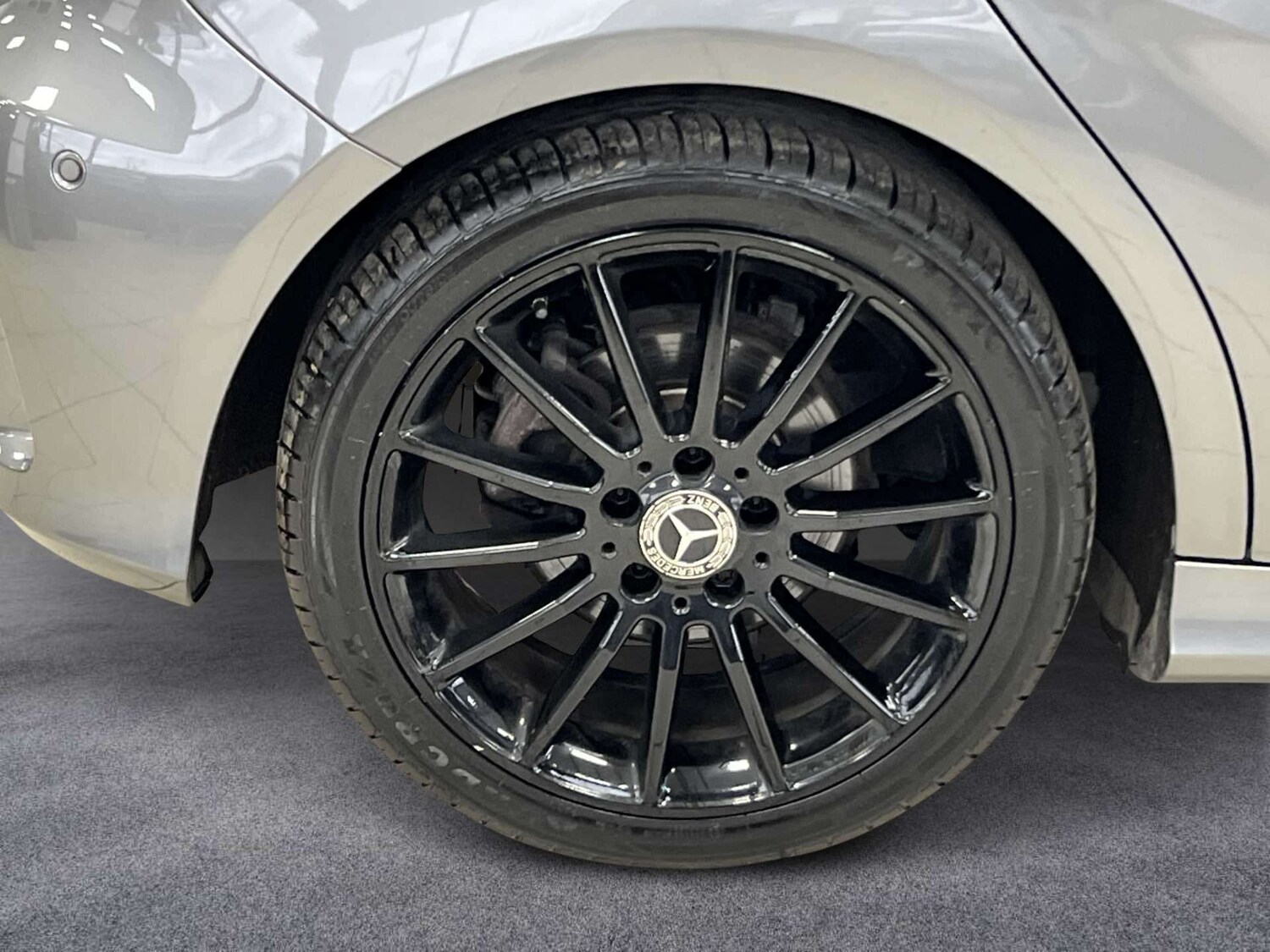 Used Mercedes-Benz A-Class 2018 for sale - 77943007: Photo 9