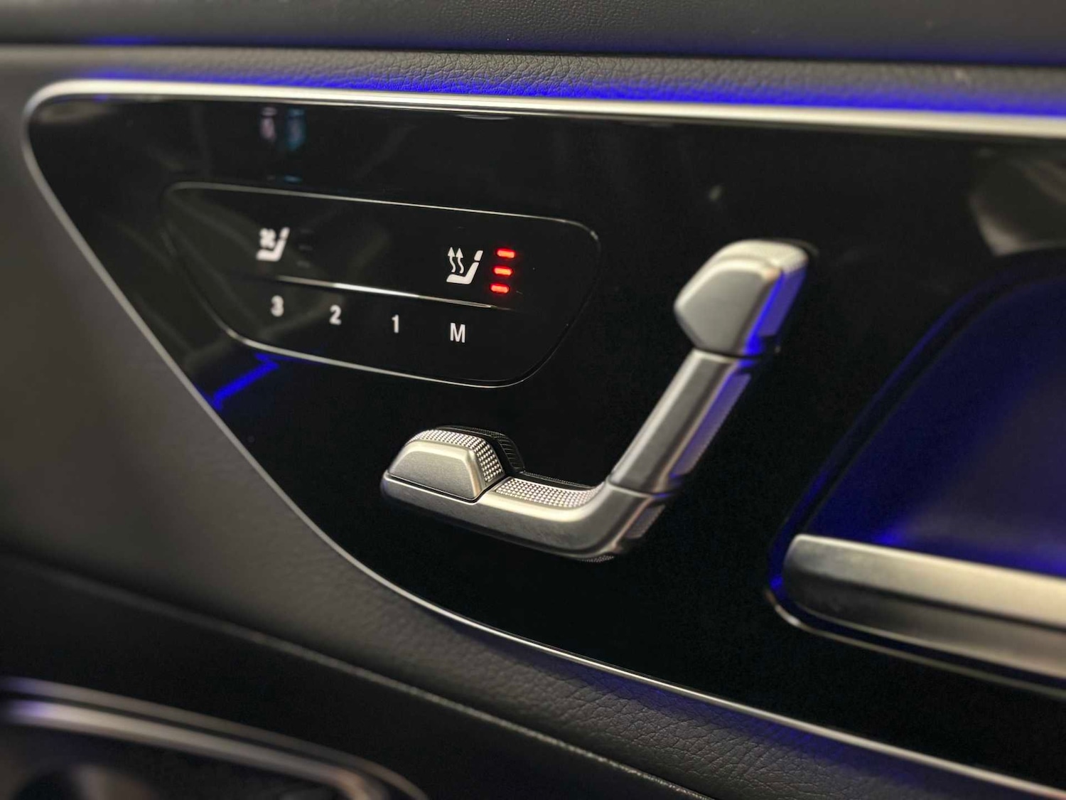 Used Mercedes-Benz GLC 2025 for sale - 77282060: Photo 12