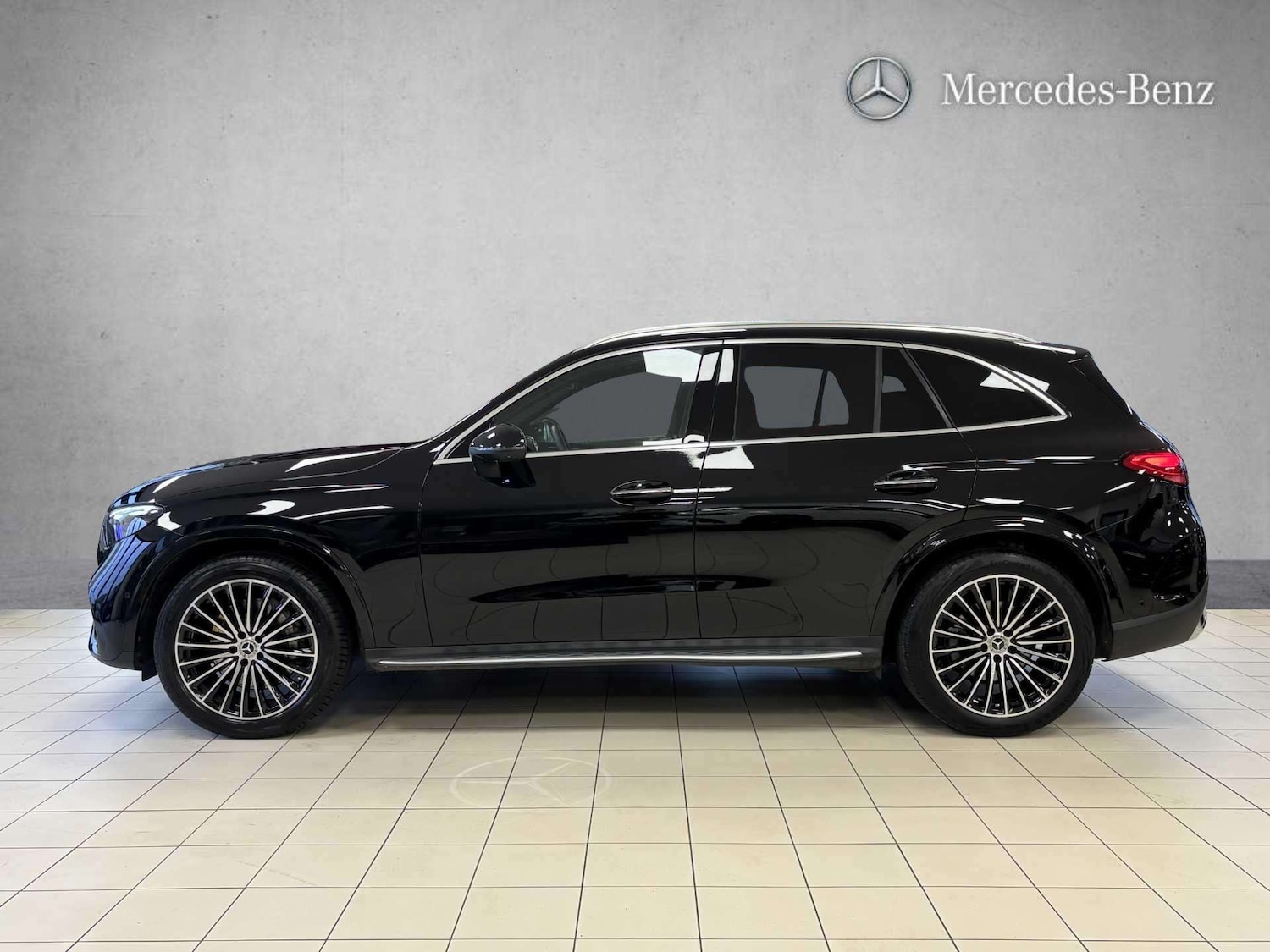 Used Mercedes-Benz GLC 2025 for sale - 77282060: Photo 3