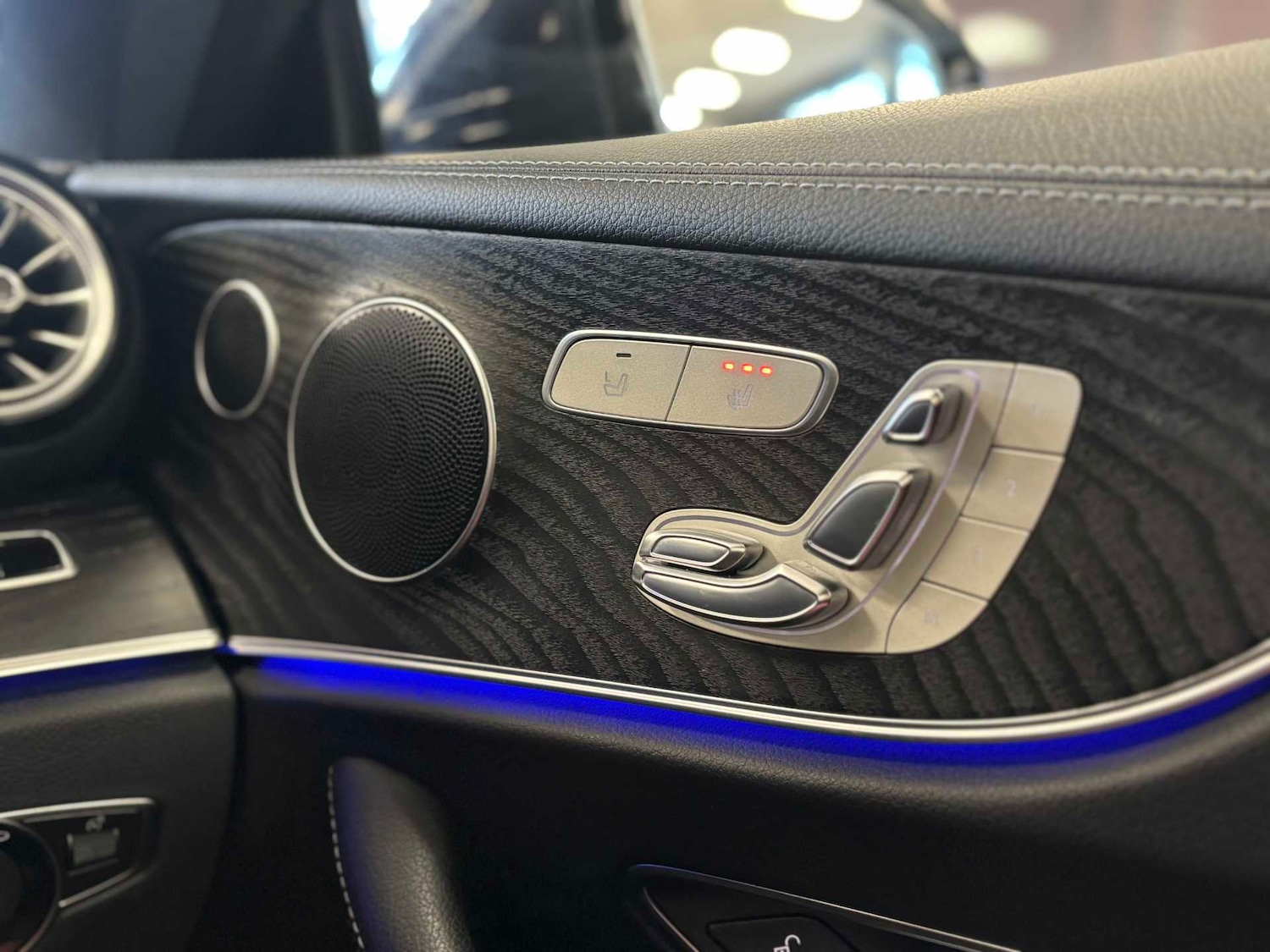 Used Mercedes-Benz E Class 2017 for sale - 76553068: Photo 8