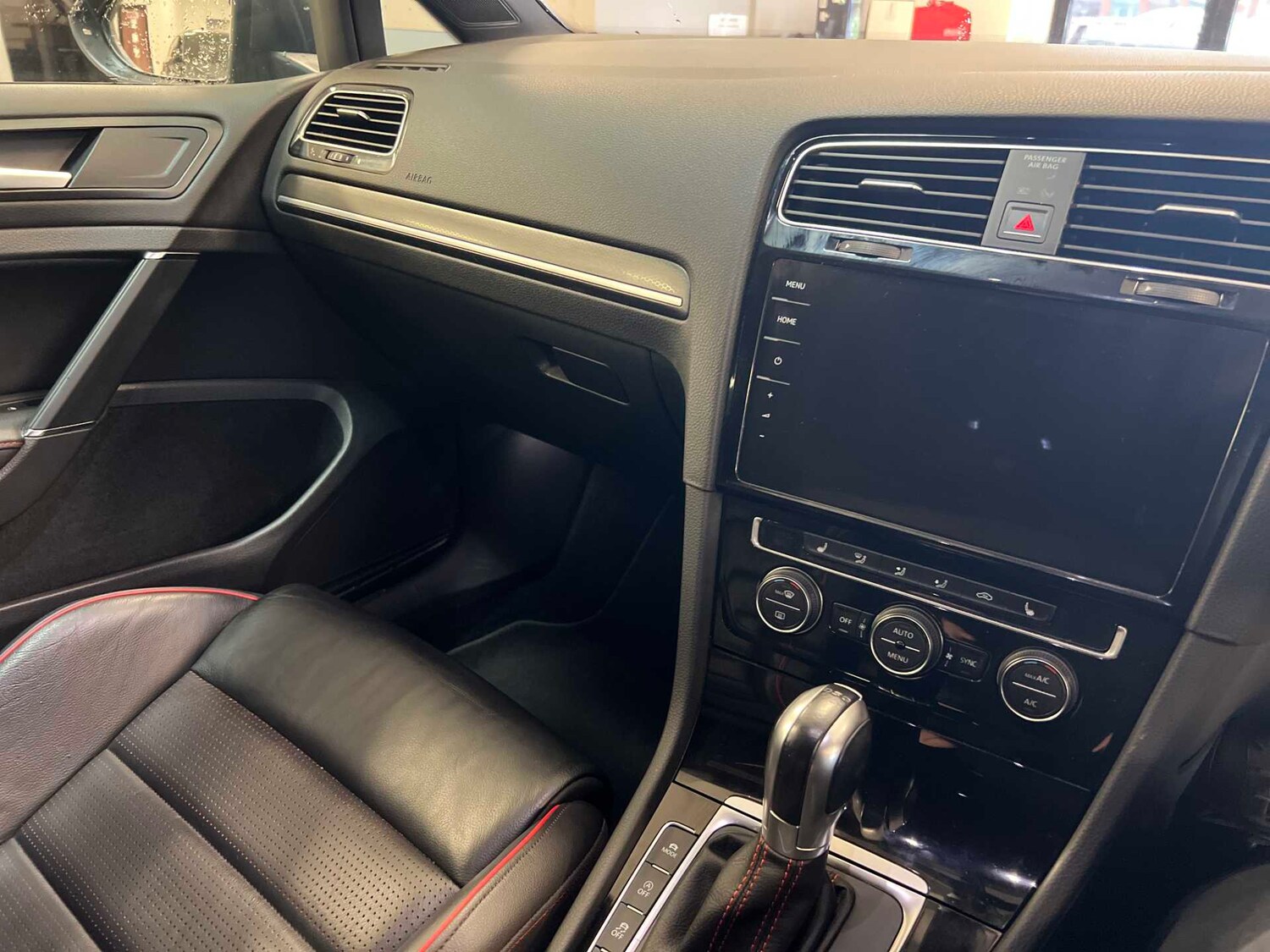 Used Volkswagen Golf 2018 for sale - 77979570: Photo 27