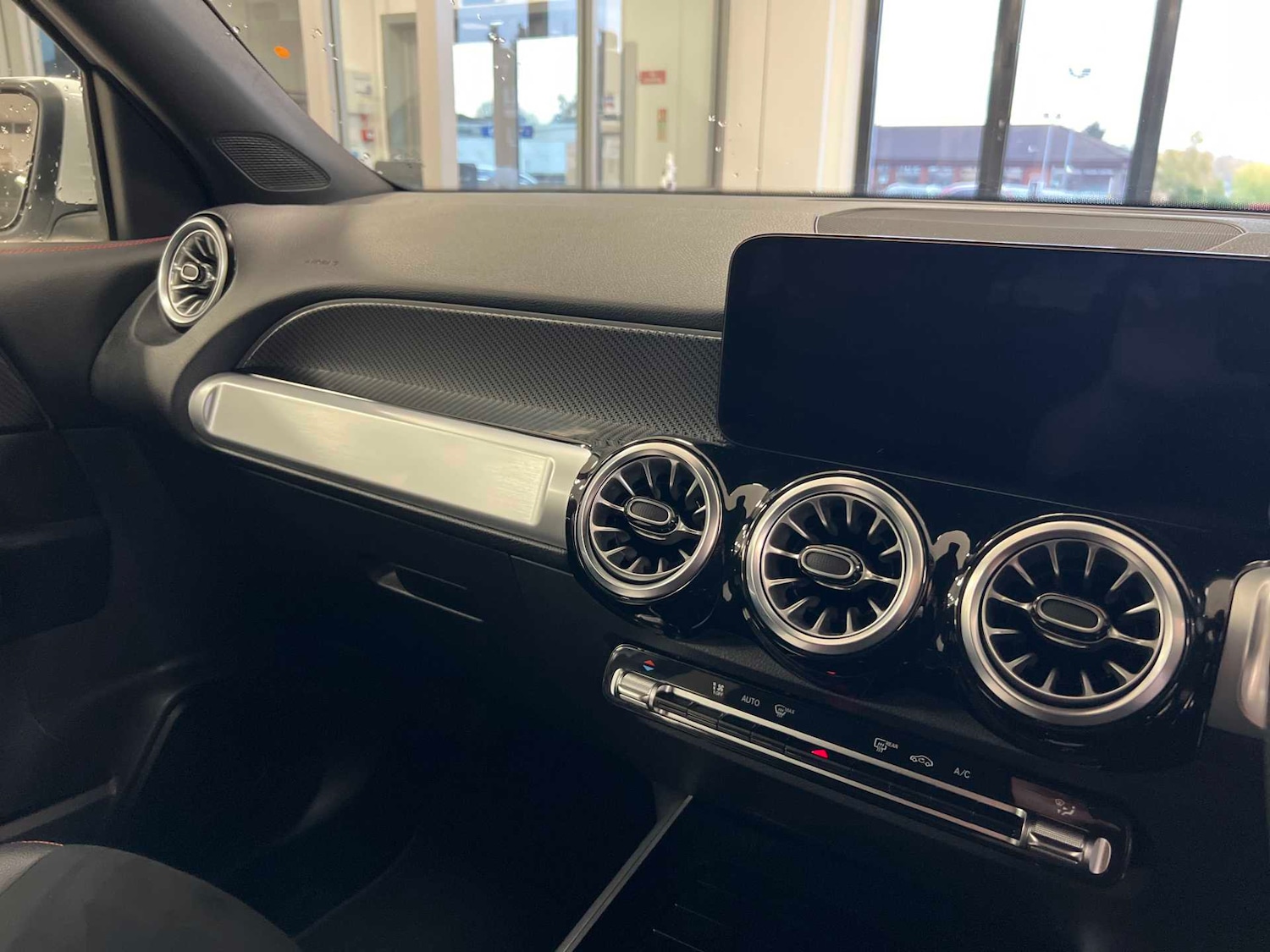 Used Mercedes-Benz GLB 2024 for sale - 76501797: Photo 17