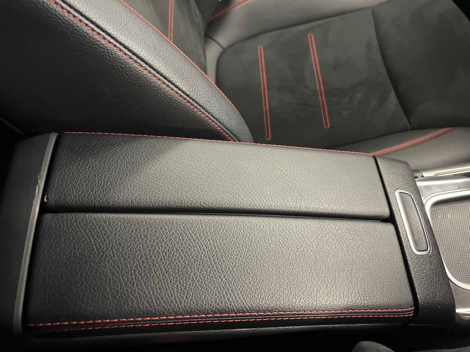 Used Mercedes-Benz GLB 2024 for sale - 76501797: Photo 28