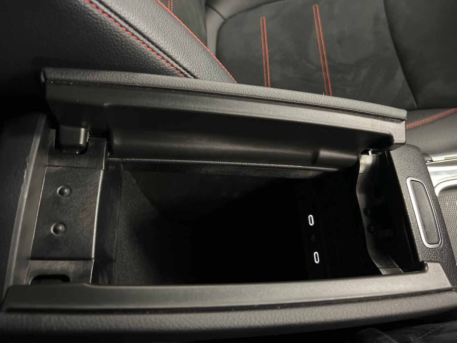 Used Mercedes-Benz GLB 2024 for sale - 76501797: Photo 29