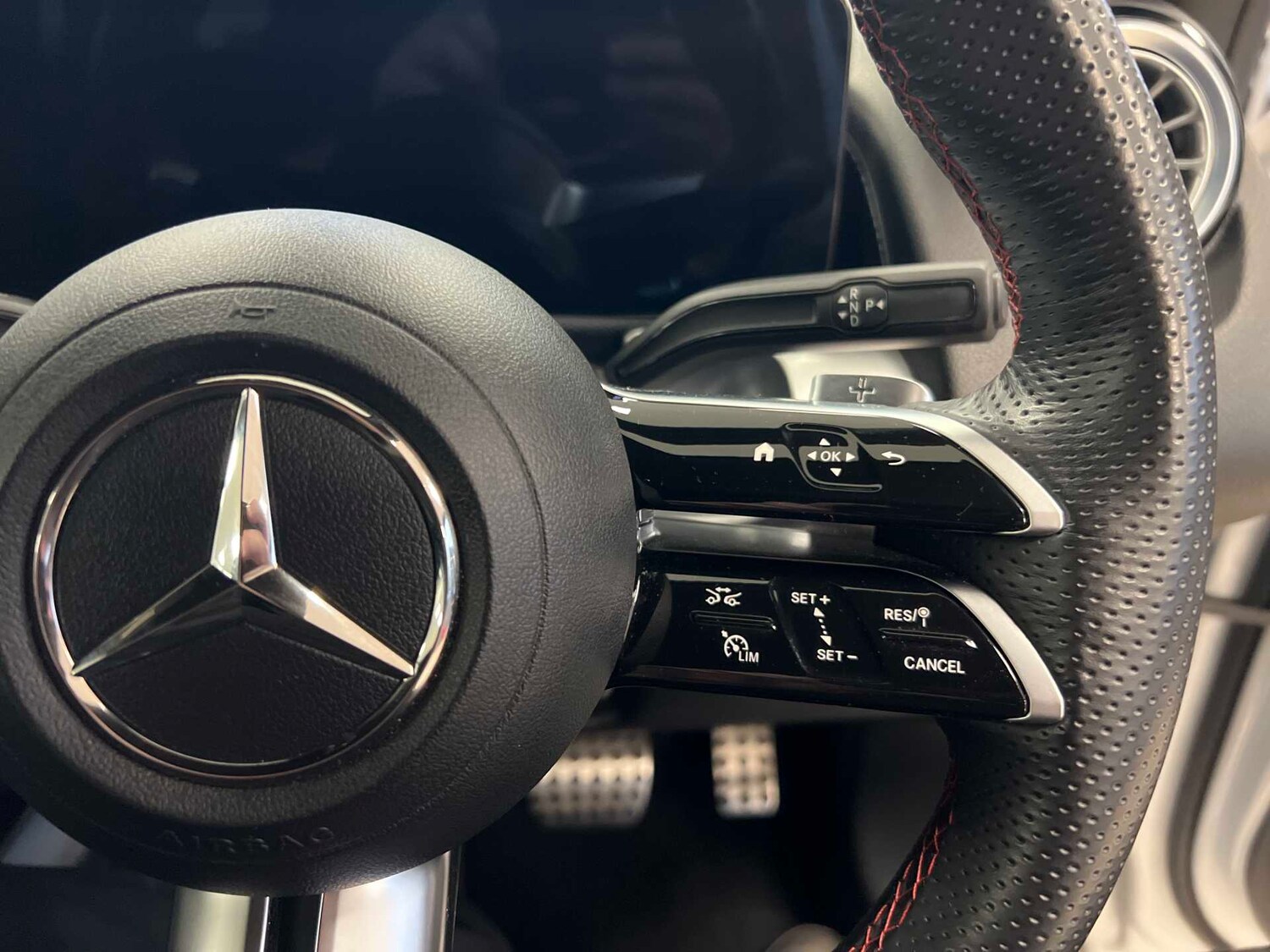 Used Mercedes-Benz GLB 2024 for sale - 76501797: Photo 31