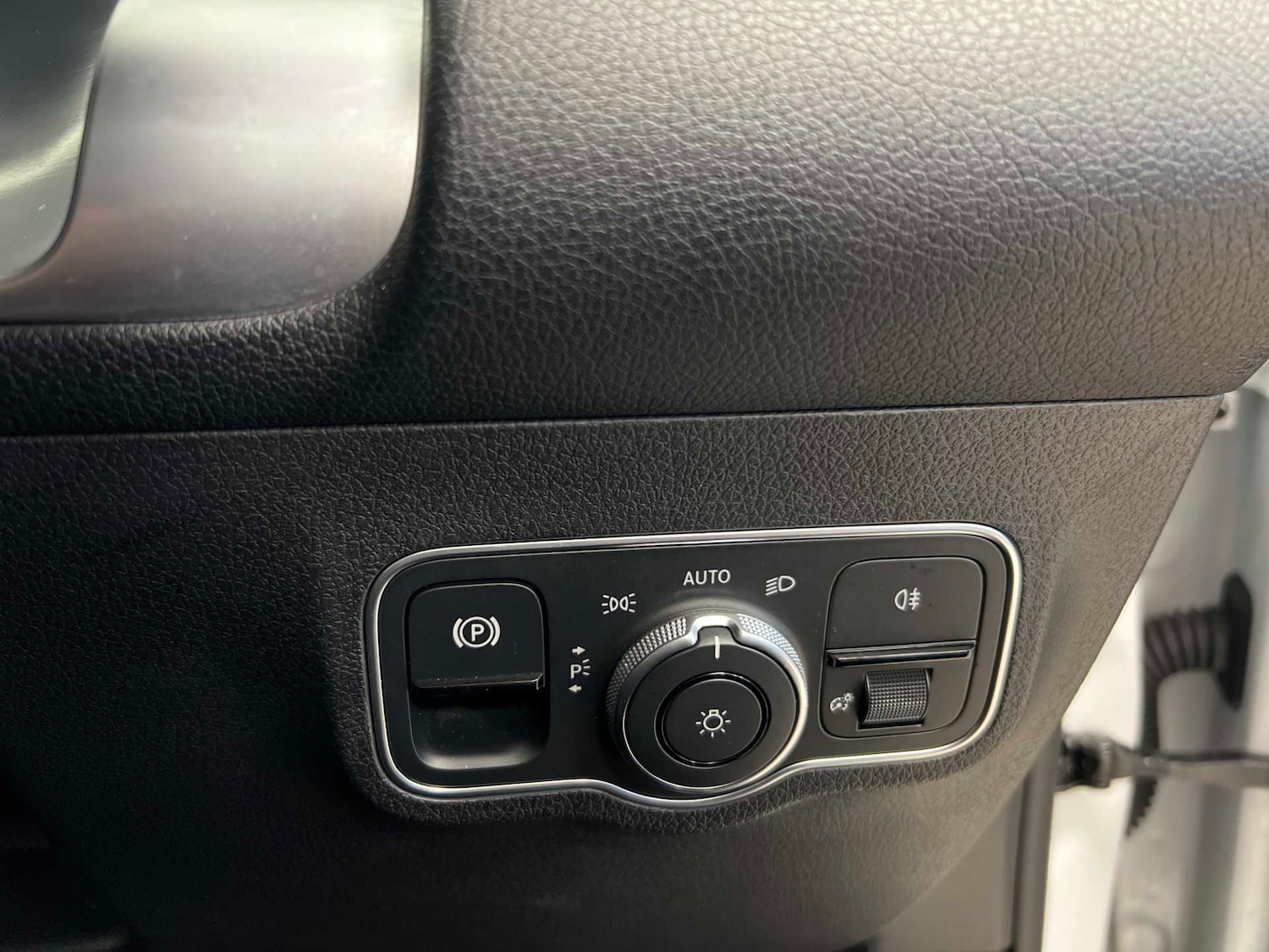 Used Mercedes-Benz GLB 2024 for sale - 76501797: Photo 33