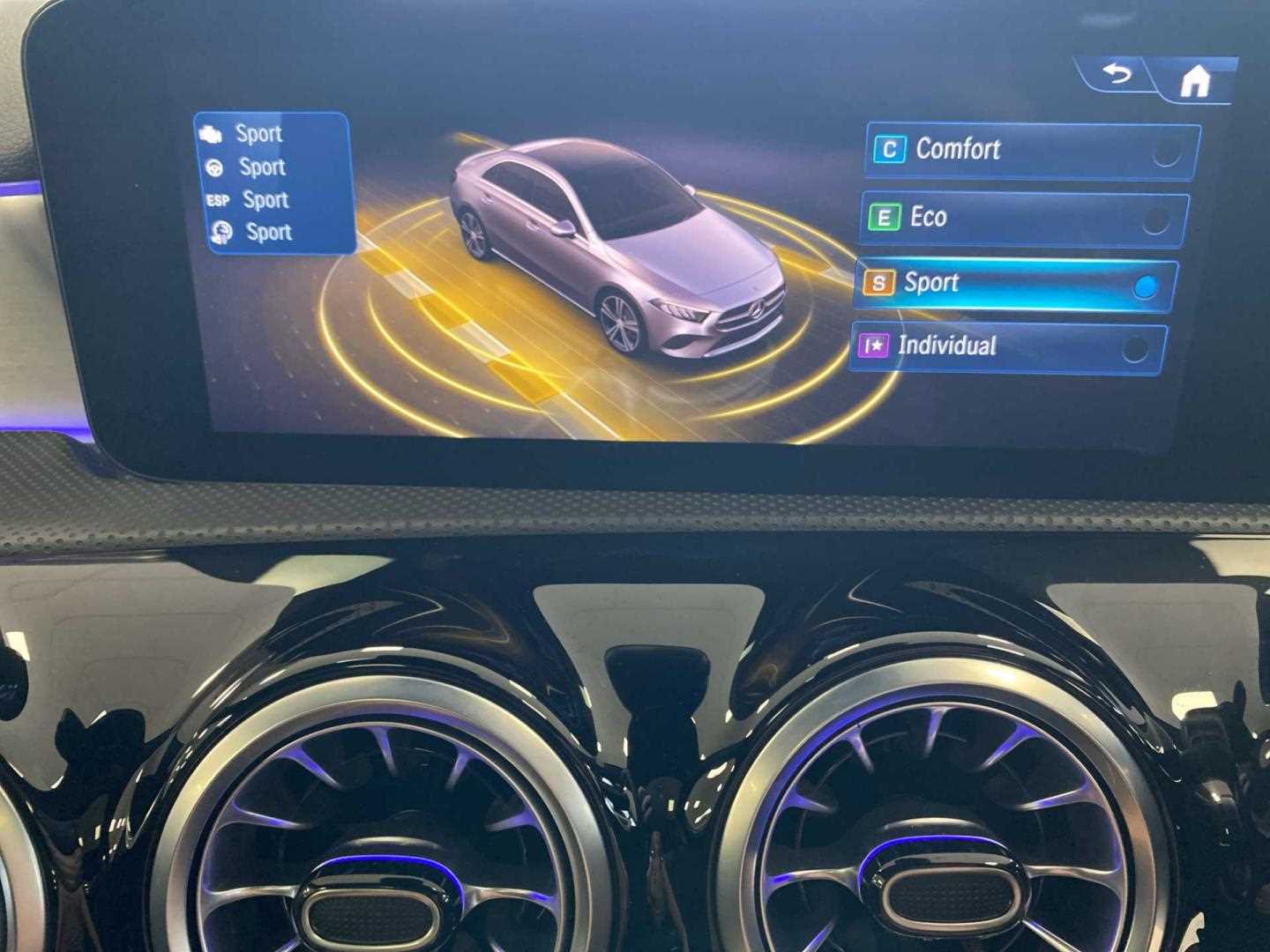 Used Mercedes-Benz A-Class 2024 for sale - 76978719: Photo 28