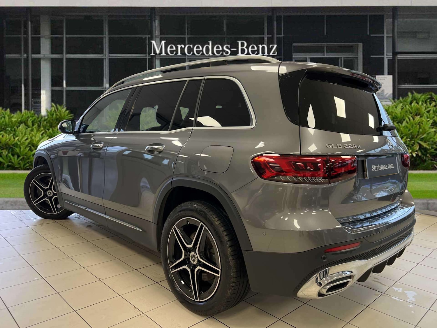 Used Mercedes-Benz GLB 2023 for sale - 76125722: Photo 2