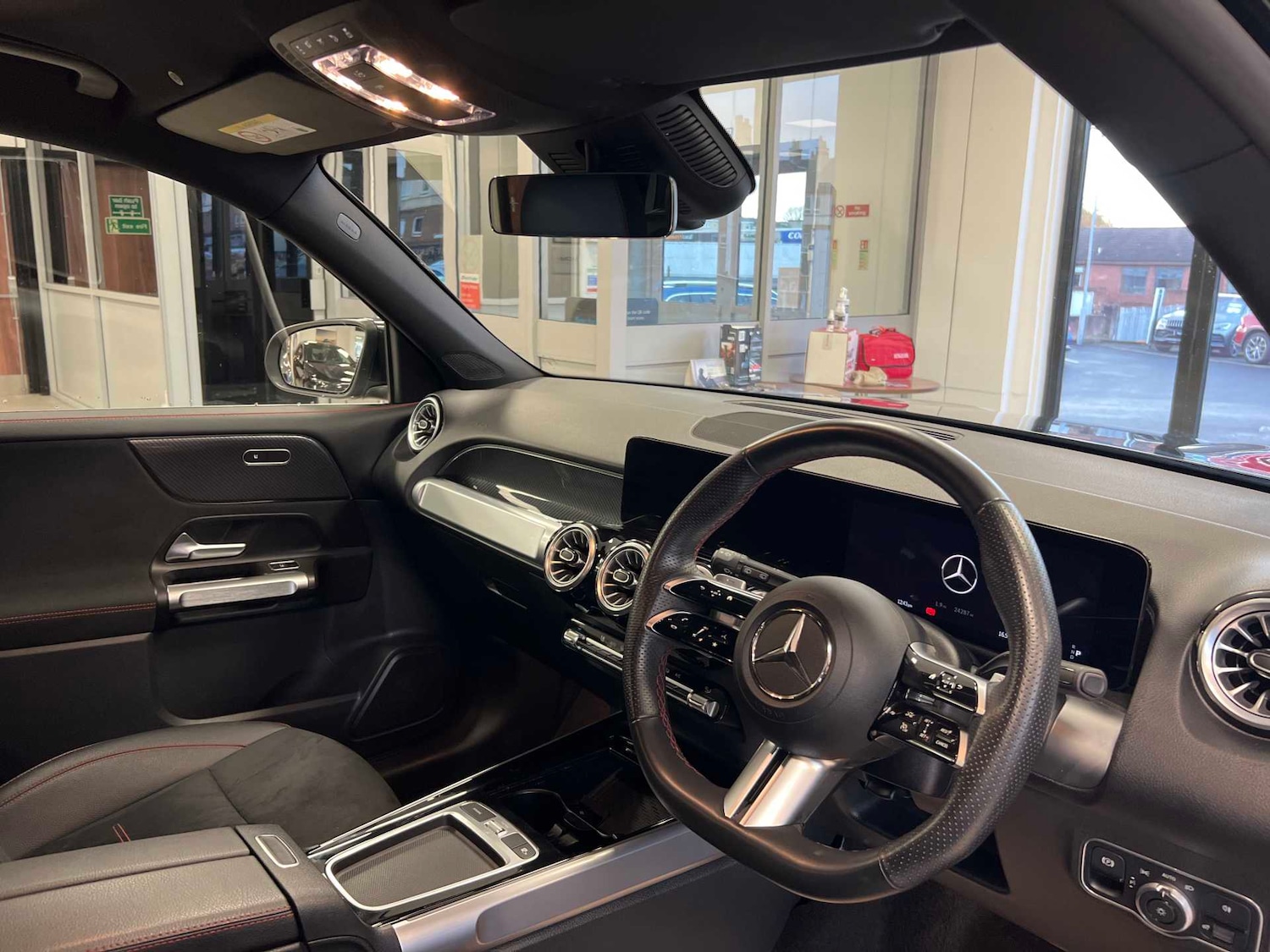 Used Mercedes-Benz GLB 2024 for sale - 76501814: Photo 14