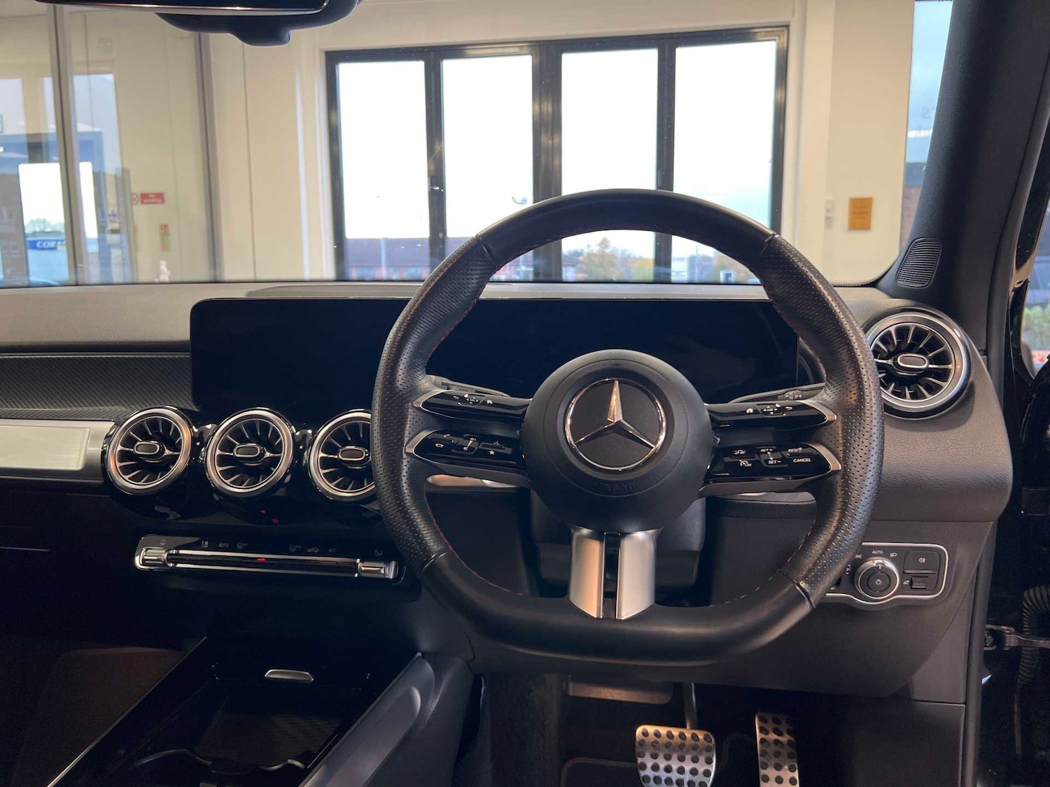 Used Mercedes-Benz GLB 2024 for sale - 76501814: Photo 15