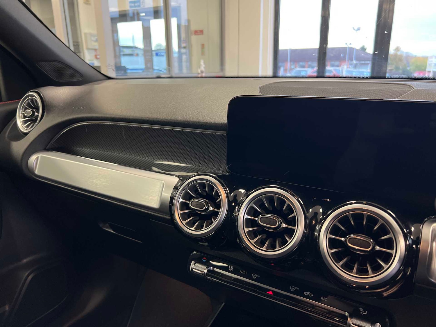 Used Mercedes-Benz GLB 2024 for sale - 76501814: Photo 17