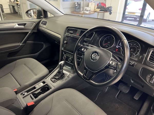 Used Volkswagen Golf 2019 for sale - 76218452: Photo 12