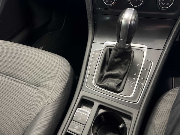Used Volkswagen Golf 2019 for sale - 76218452: Photo 25