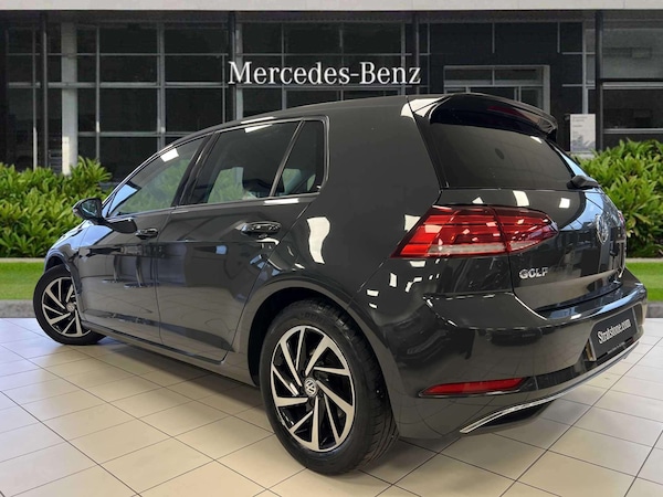 Used Volkswagen Golf 2019 for sale - 76218452: Photo 2