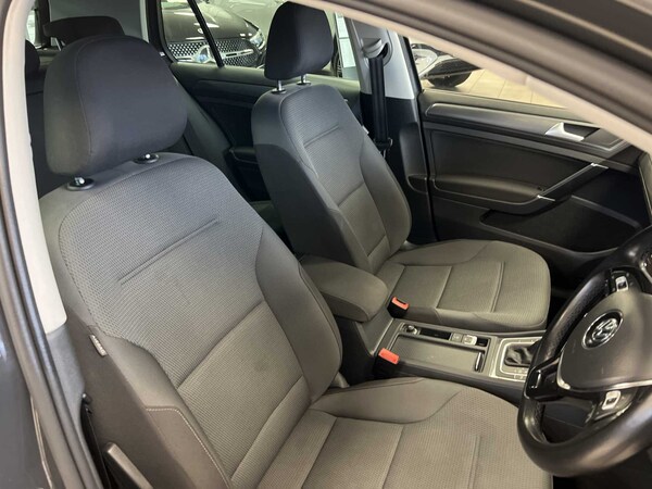 Used Volkswagen Golf 2019 for sale - 76218452: Photo 31