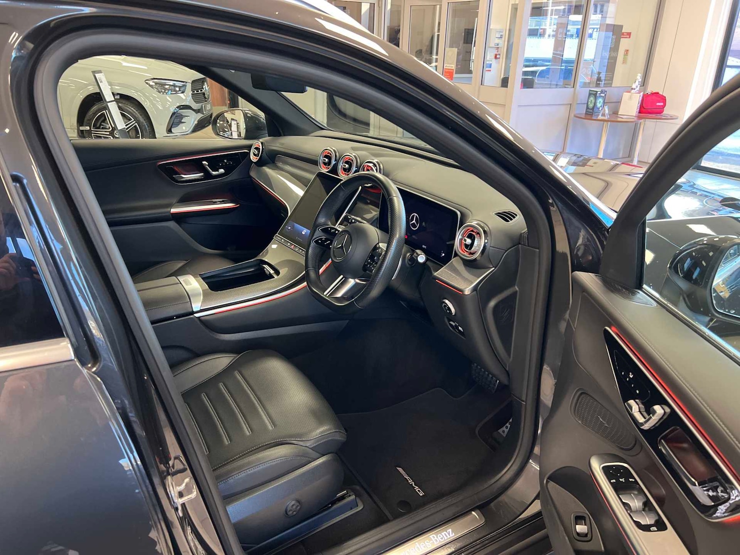 Used Mercedes-Benz GLC 2024 for sale - 76967729: Photo 13