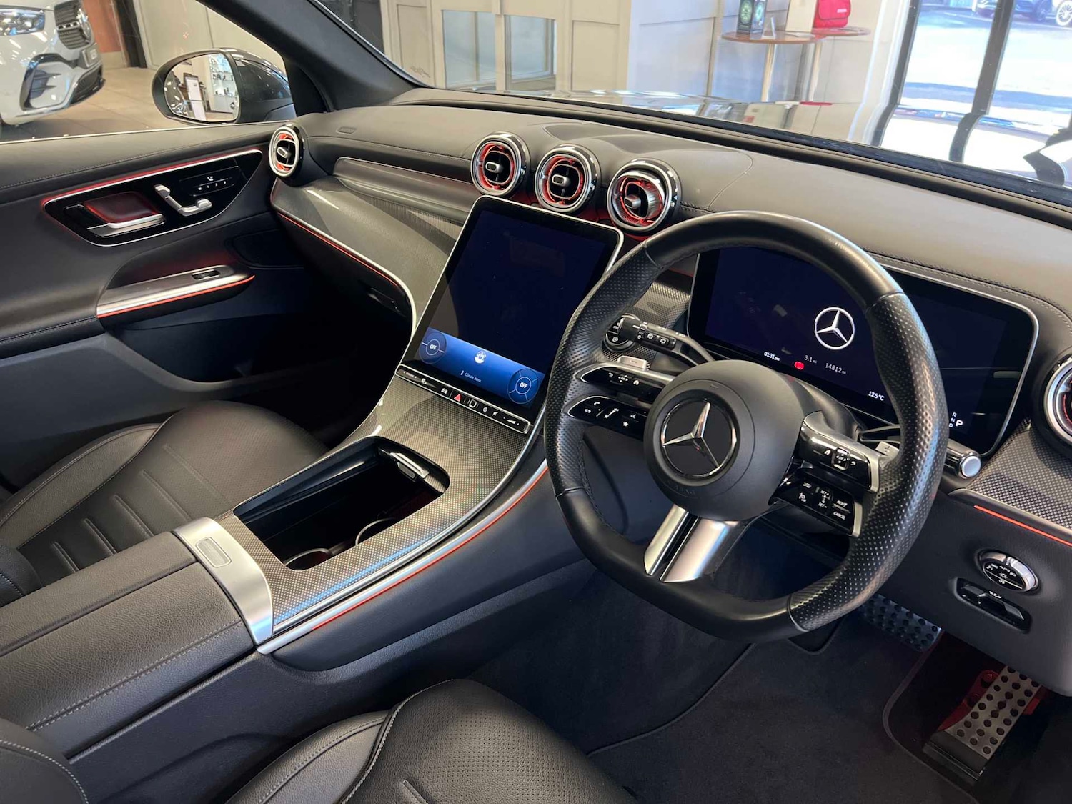 Used Mercedes-Benz GLC 2024 for sale - 76967729: Photo 14