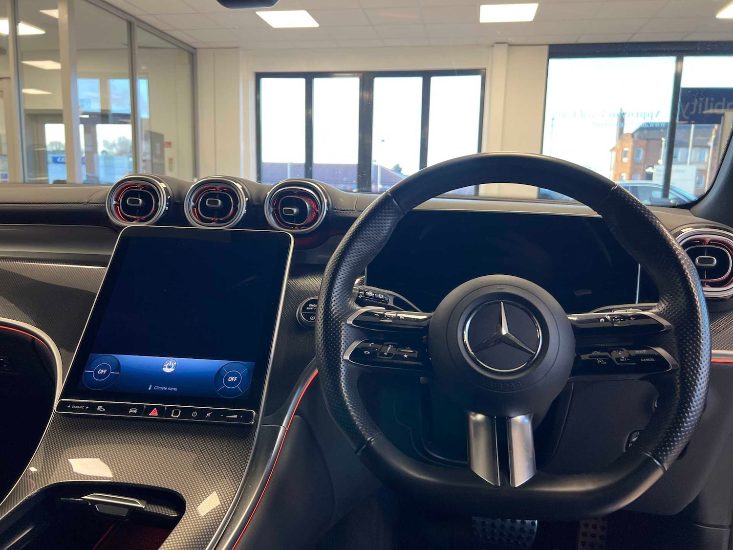 Used Mercedes-Benz GLC 2024 for sale - 76967729: Photo 15