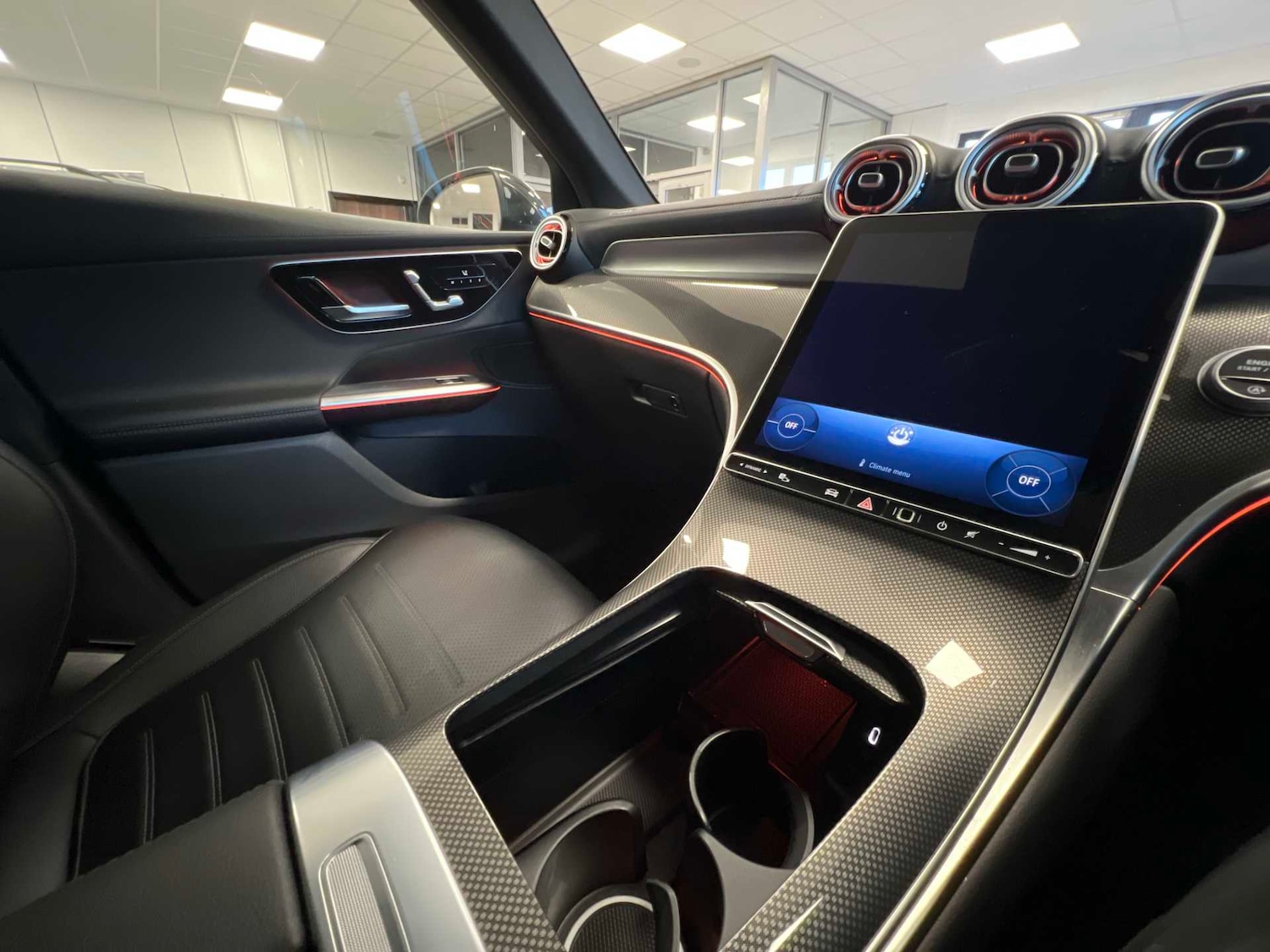 Used Mercedes-Benz GLC 2024 for sale - 76967729: Photo 23