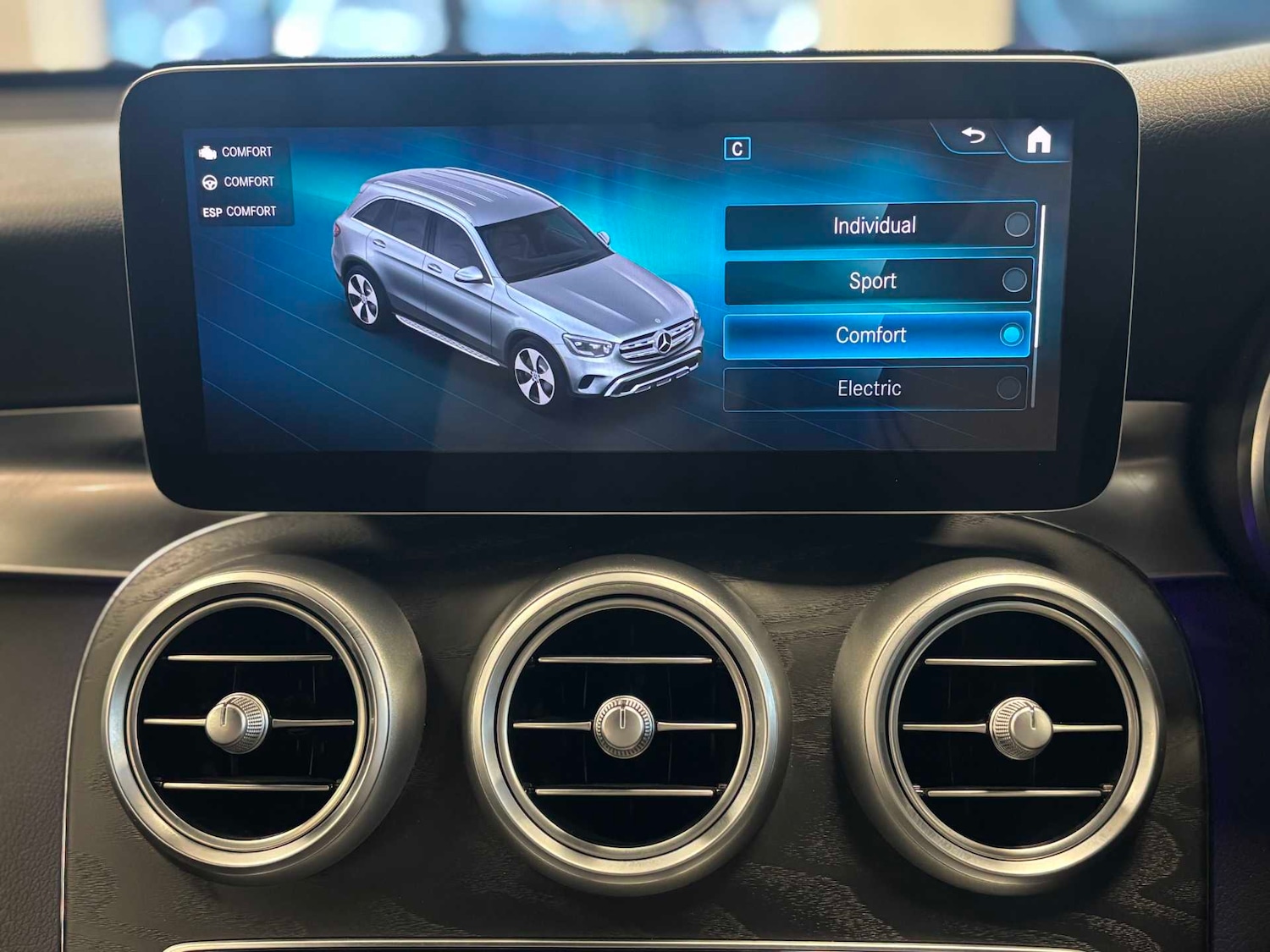 Used Mercedes-Benz GLC 2020 for sale - 76928982: Photo 12