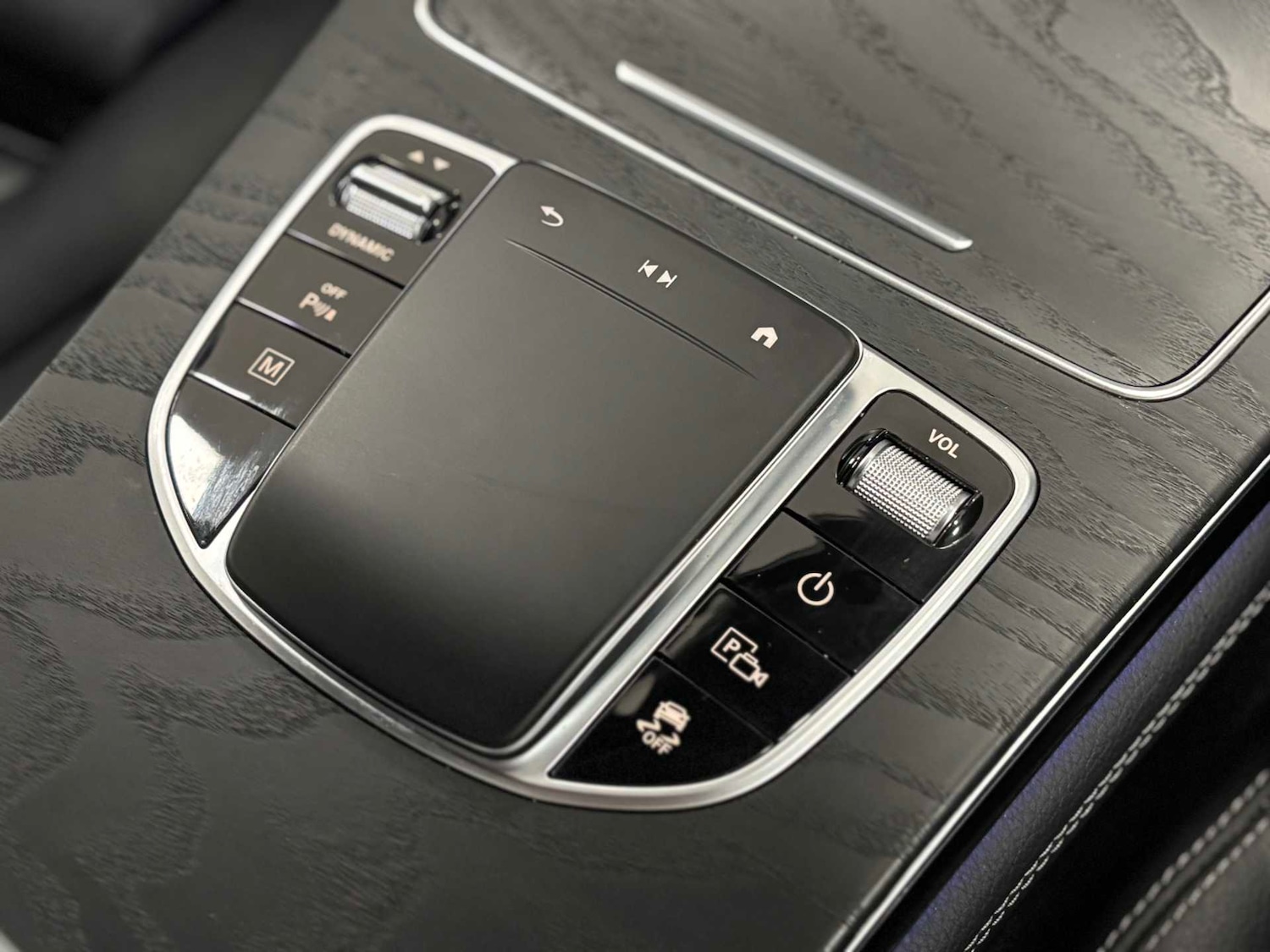 Used Mercedes-Benz GLC 2020 for sale - 76928982: Photo 18