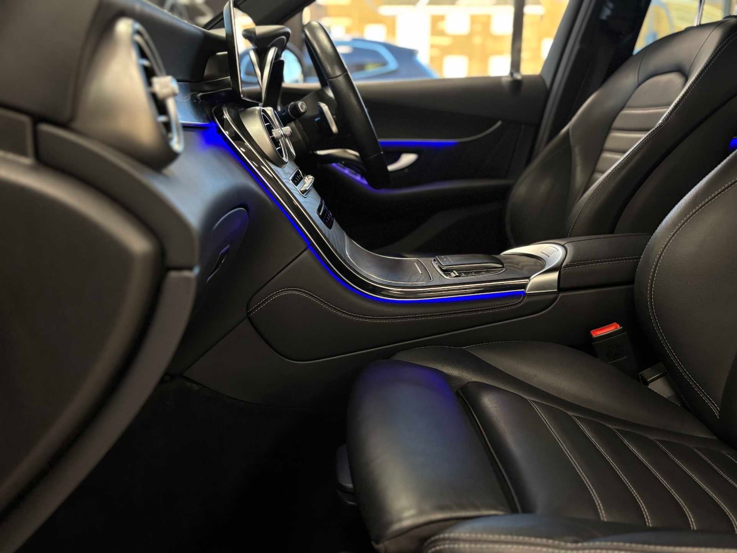 Used Mercedes-Benz GLC 2020 for sale - 76928982: Photo 29