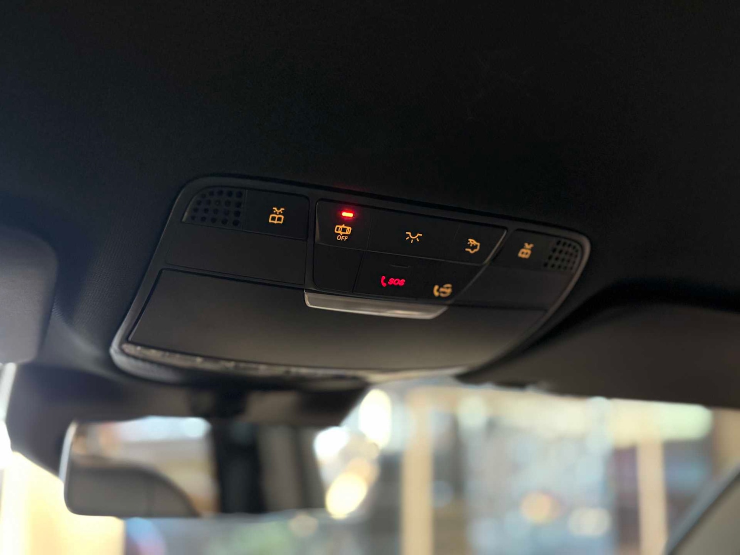 Used Mercedes-Benz GLC 2020 for sale - 76928982: Photo 30