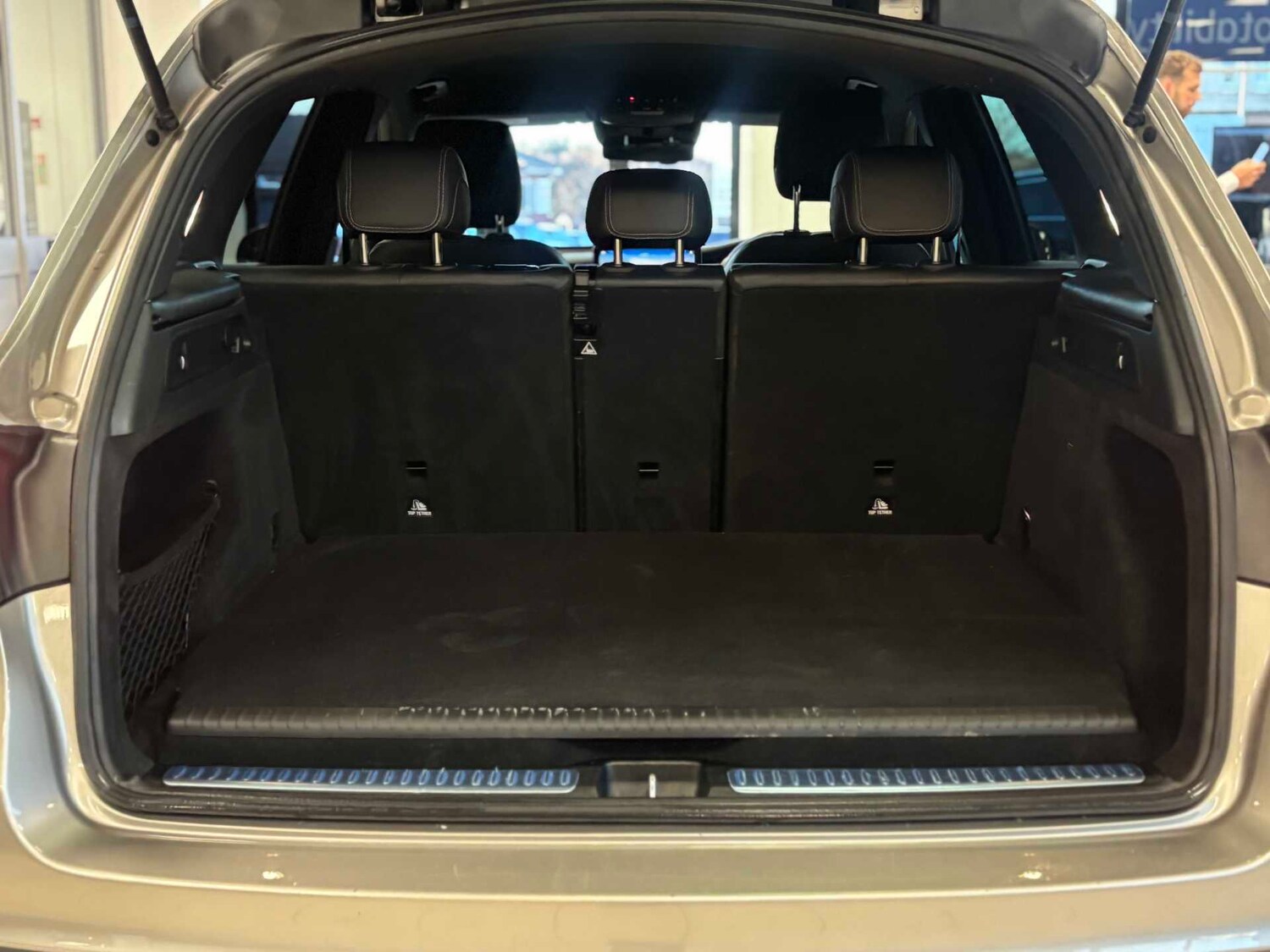 Used Mercedes-Benz GLC 2020 for sale - 76928982: Photo 33