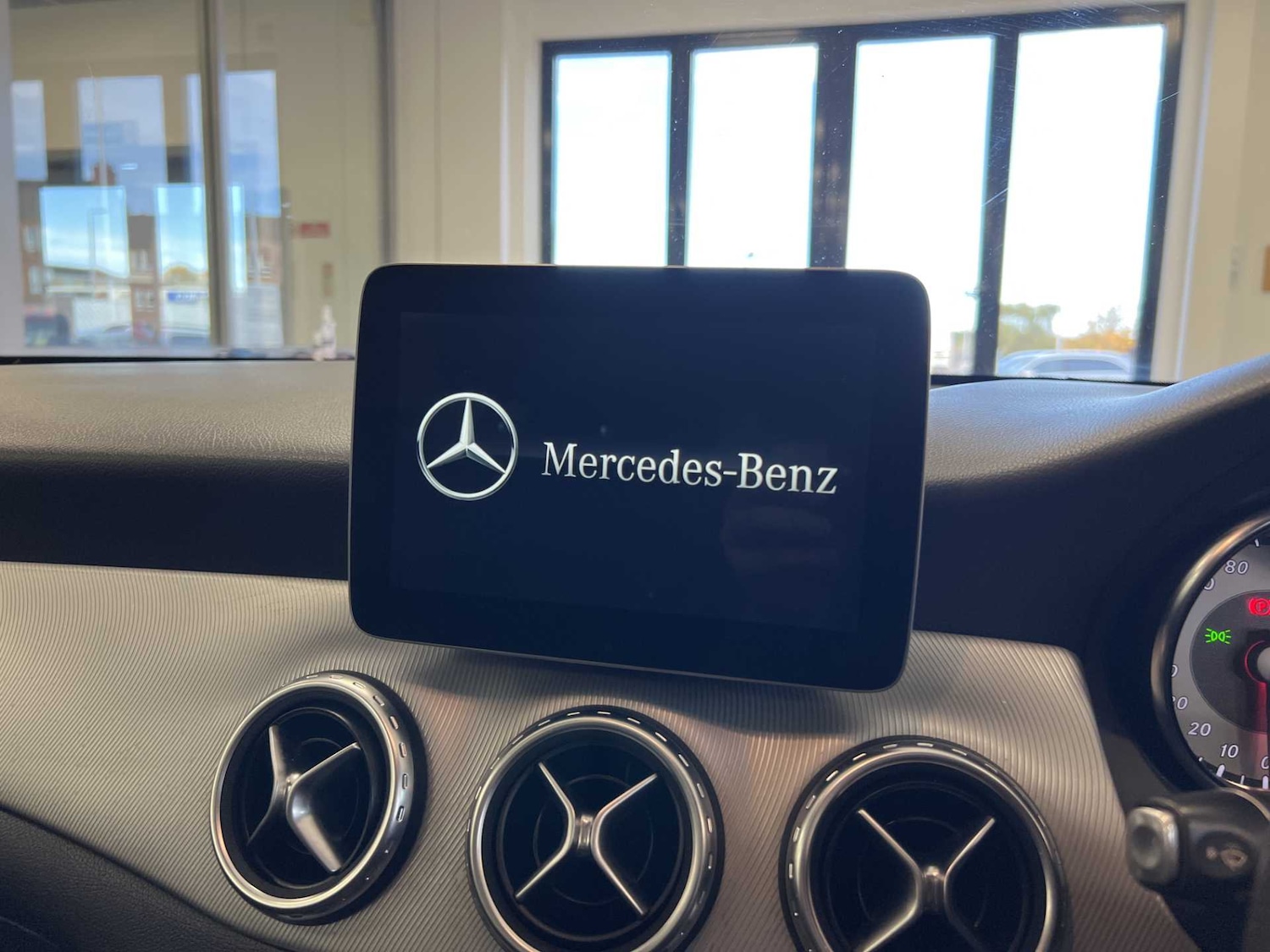 Used Mercedes-Benz GLA 2017 for sale - 76362558: Photo 15