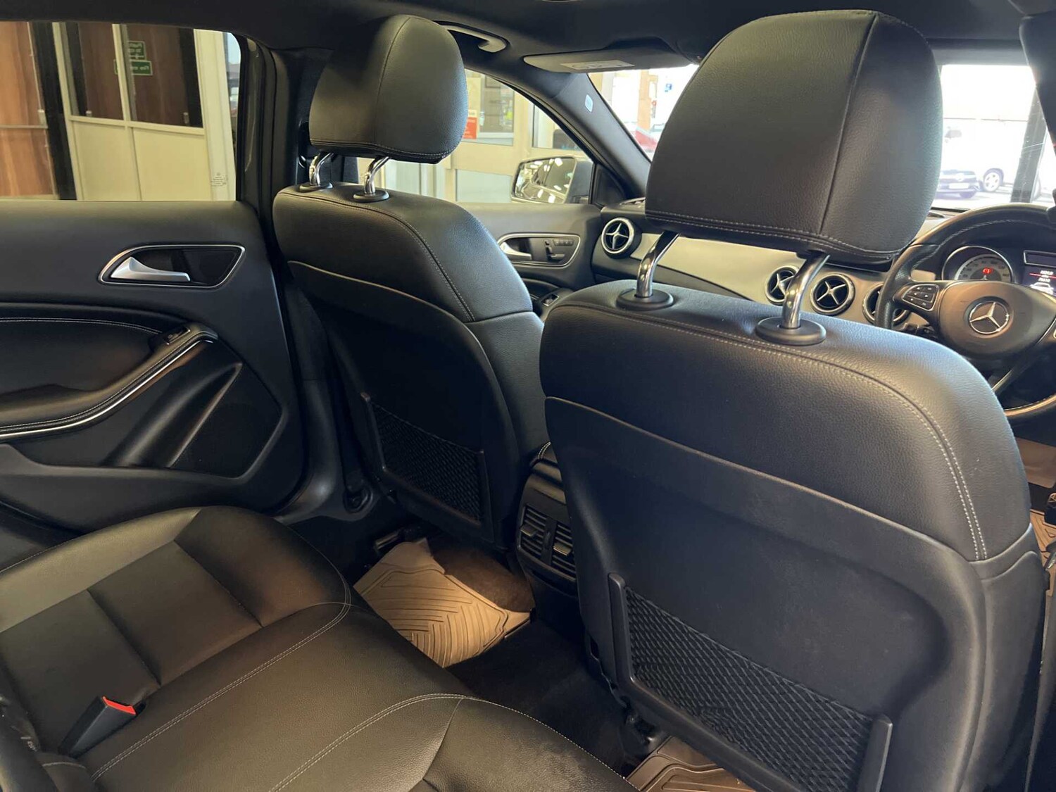 Used Mercedes-Benz GLA 2017 for sale - 76362558: Photo 30