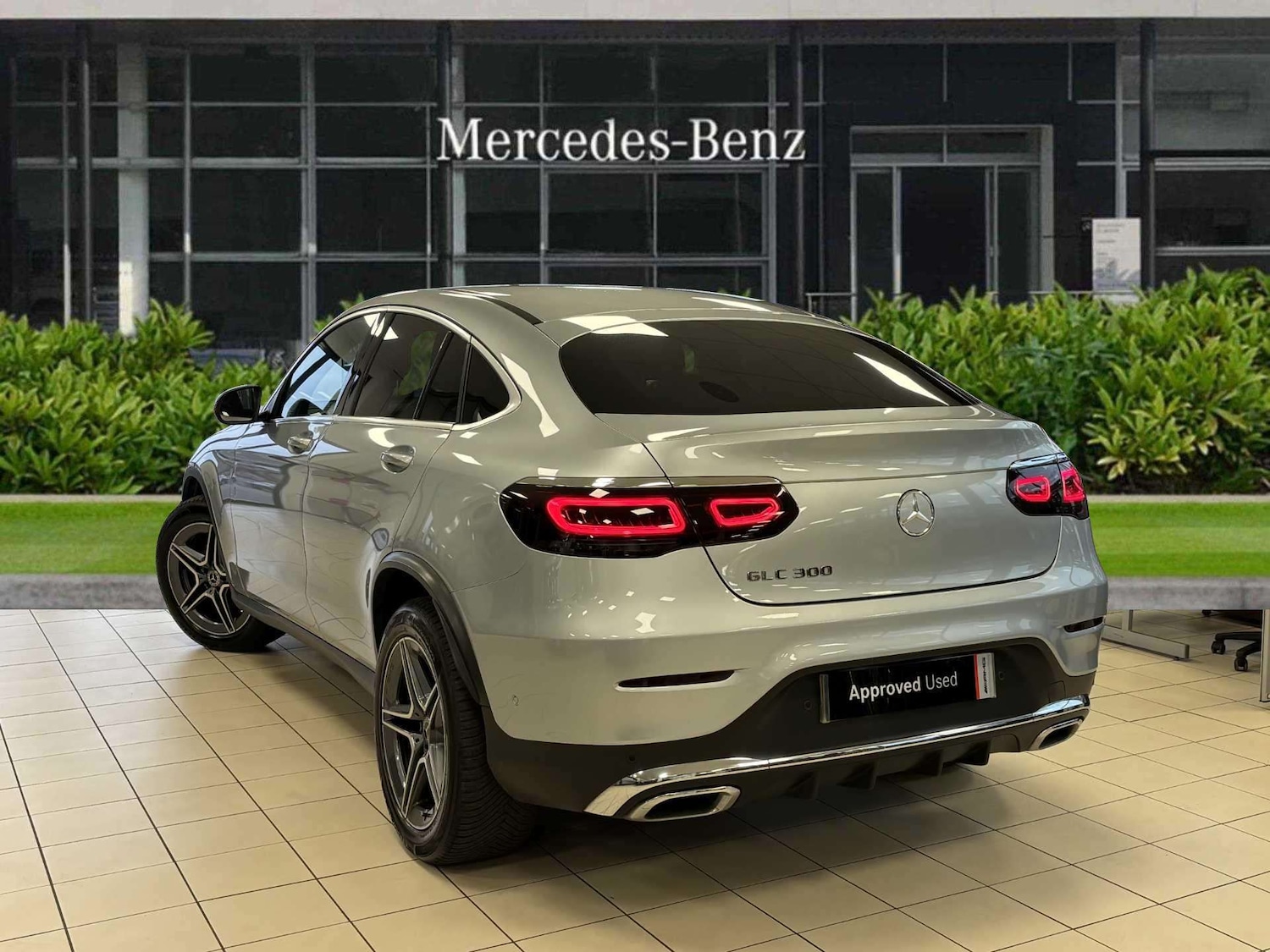 Used Mercedes-Benz GLC 2022 for sale - 77321750: Photo 2