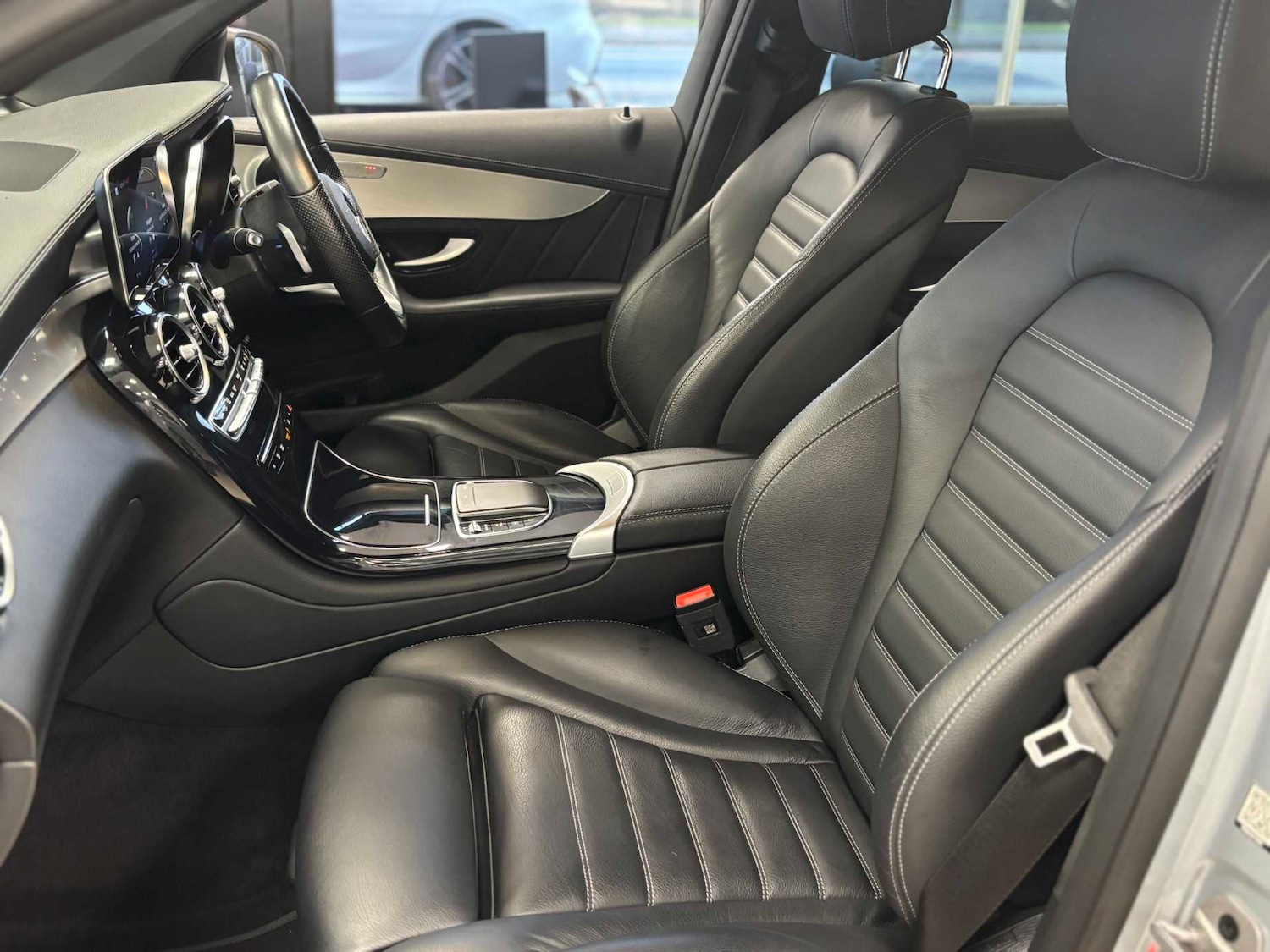 Used Mercedes-Benz GLC 2022 for sale - 77321750: Photo 27