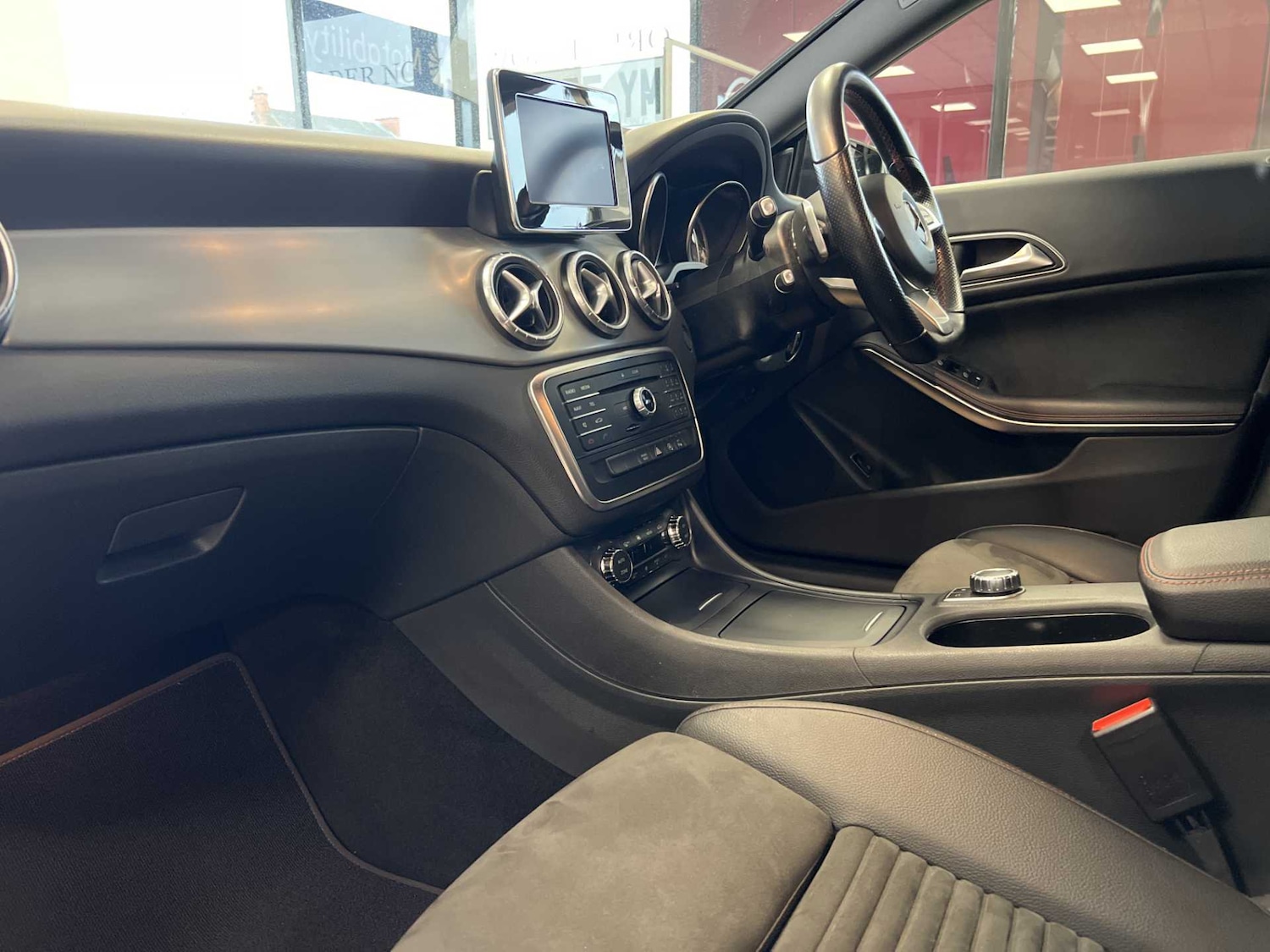 Used Mercedes-Benz CLA 2016 for sale - 75903279: Photo 35